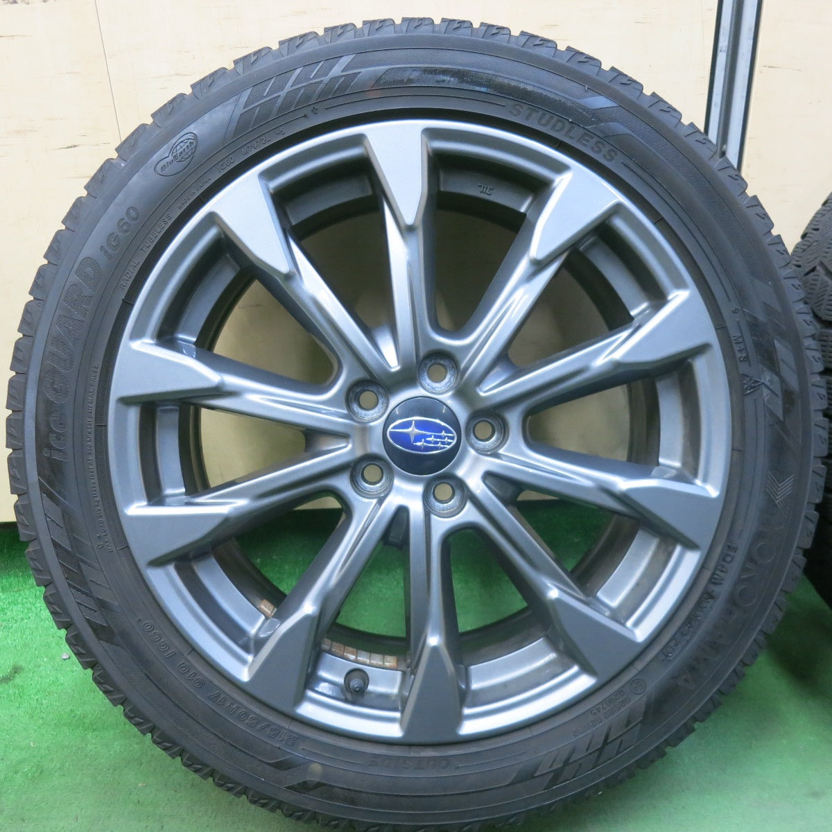 バリ溝！キレイ！9.5分★スバル インプレッサ スポーツ 純正 215/50R17 スタッドレス ヨコハマ アイスガード iG60 17インチ PCD100/5H★5102502SKス