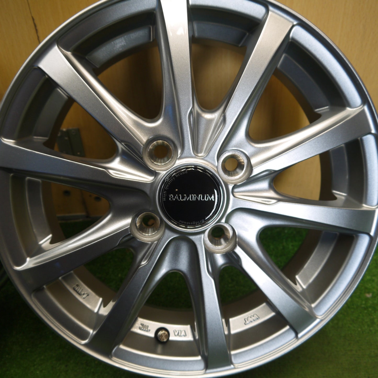 未使用★BALMINUM LS10 バルミナ 14インチ ホイール 14×4.5J PCD100/4H★6042204Hホ