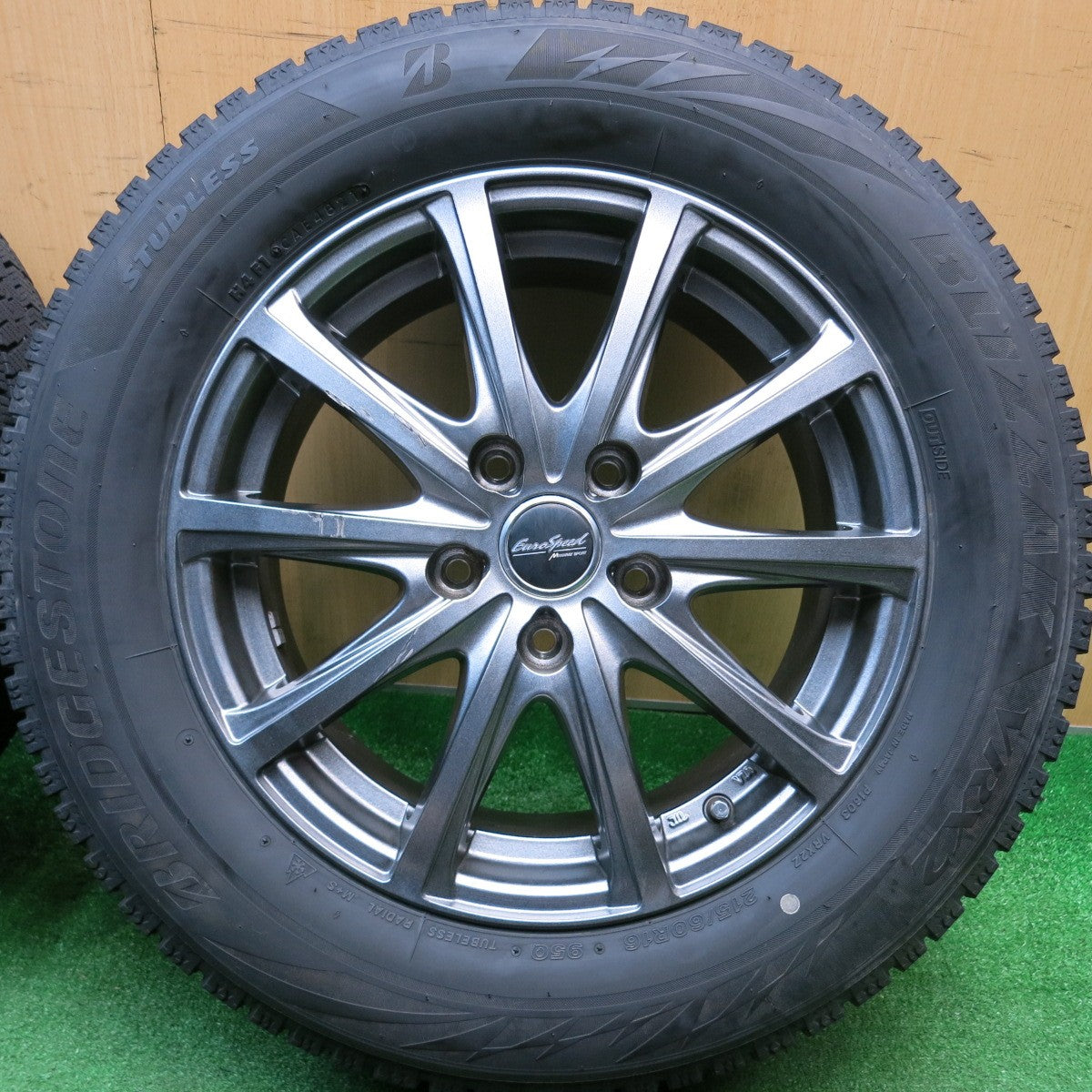 バリ溝！21年！キレイ！9.5分★スタッドレス 215/60R16 ブリヂストン ブリザック VRX2 EuroSpeed MANARAY SPORT ユーロスピード 16インチ PCD114.3/5H★5120615HAス