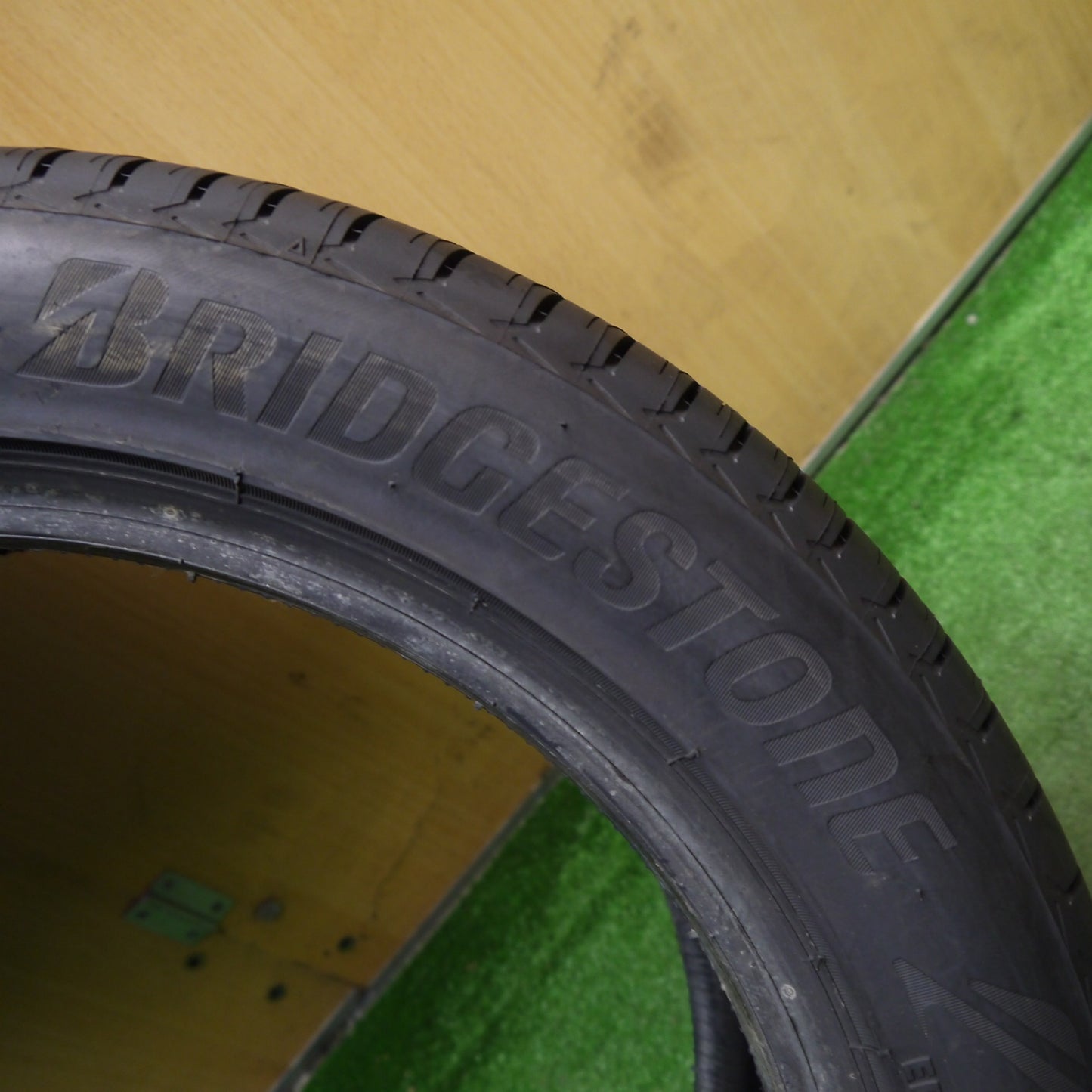 未使用！23年！1本★215/50R17 ブリヂストン エコピア NH200 タイヤ 17インチ リーフ インプレッサ 等★5081804Hノタ