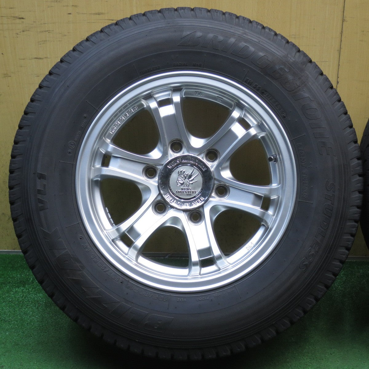 バリ溝！キレイ！9分◎KEELER FORCE 195/80R15 107/105L スタッドレス ブリヂストン ブリザック VL1 キーラー フォース 15インチ PCD139.7/6H◎6092905NJス