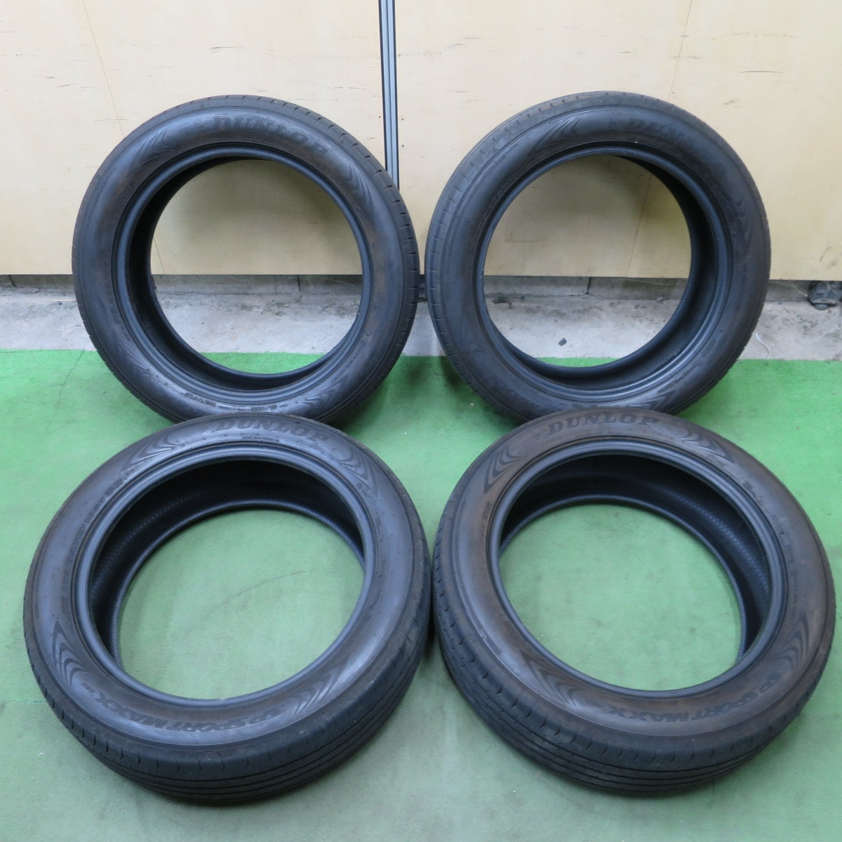 4本価格！24年◎225/55R19 ダンロップ SPスポーツマックス 060 タイヤ 19インチ 40系 アルファード ヴェルファイア 等◎6091804NGノタ