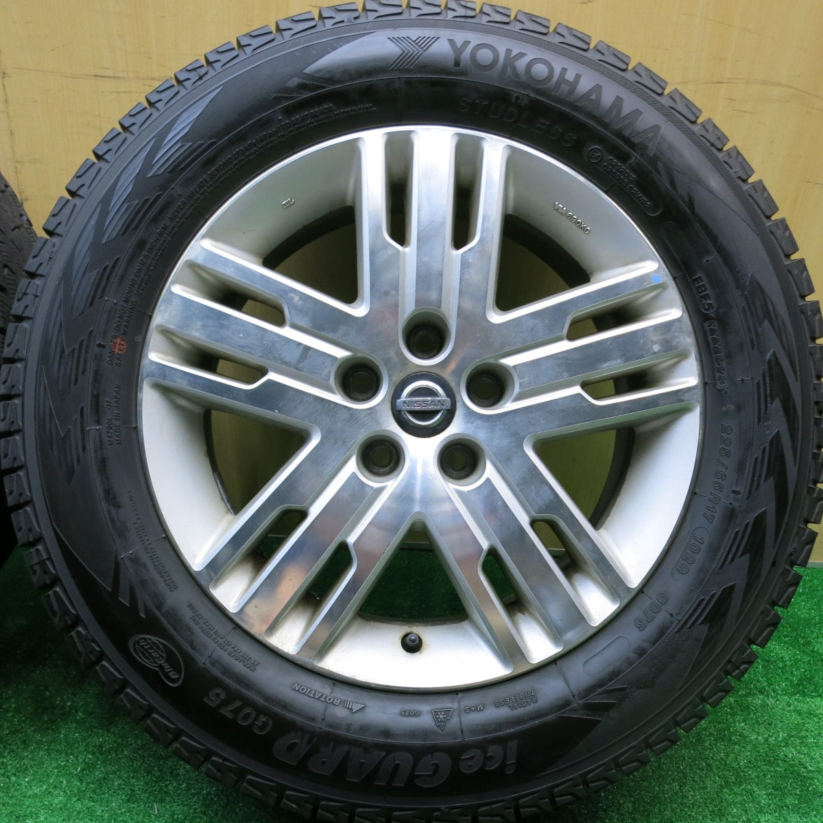バリ溝！23年！9.5分★日産 プレサージュ AUTECH 純正 225/65R17 スタッドレス ヨコハマ アイスガード G075 オーテック 17インチ PCD114.3/5H★5101803HAス