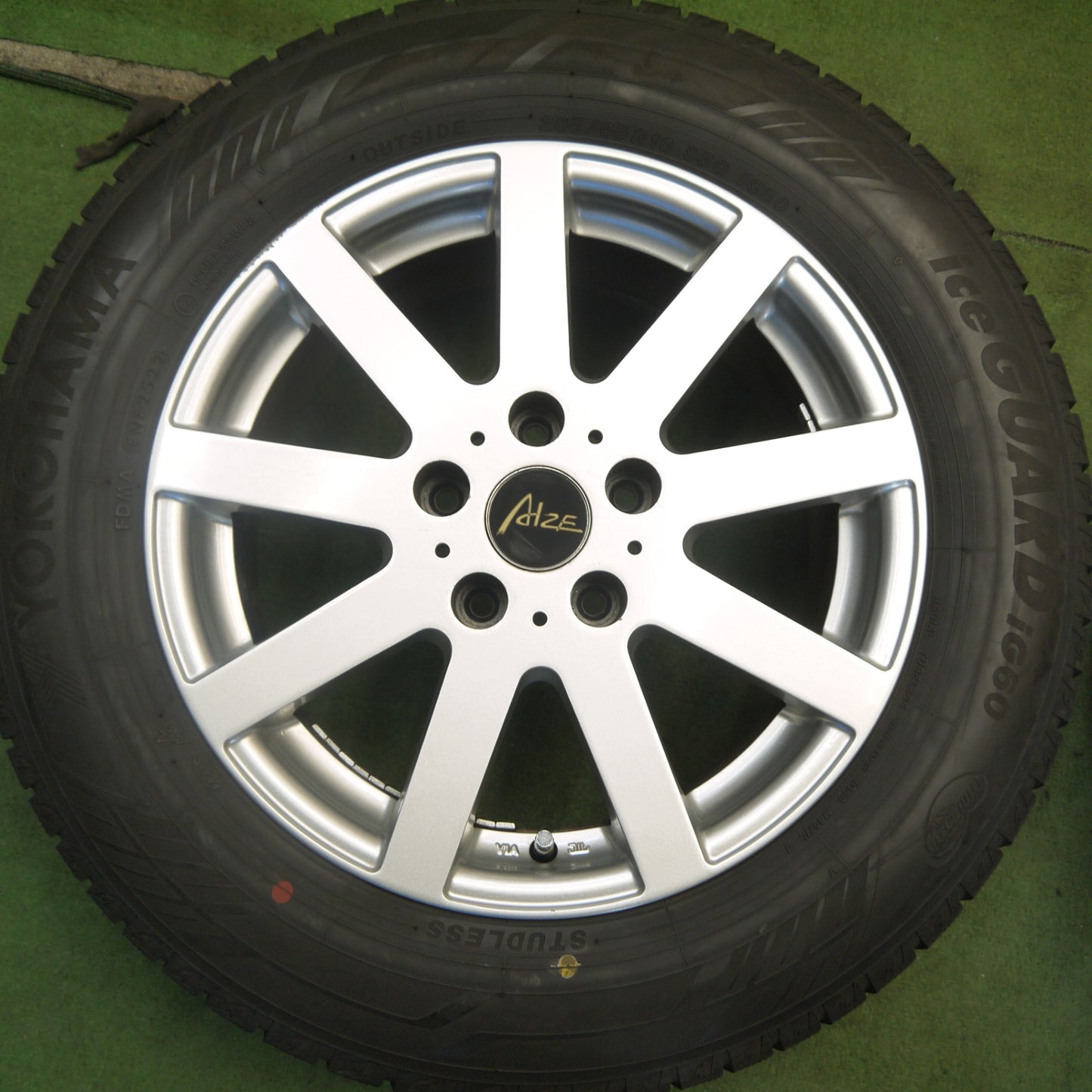 バリ溝！22年！キレイ！9分◎スタッドレス 205/65R16 ヨコハマ アイスガード iG60 ALZE アルゼ 16インチ PCD114.3/5H◎6062401Hス
