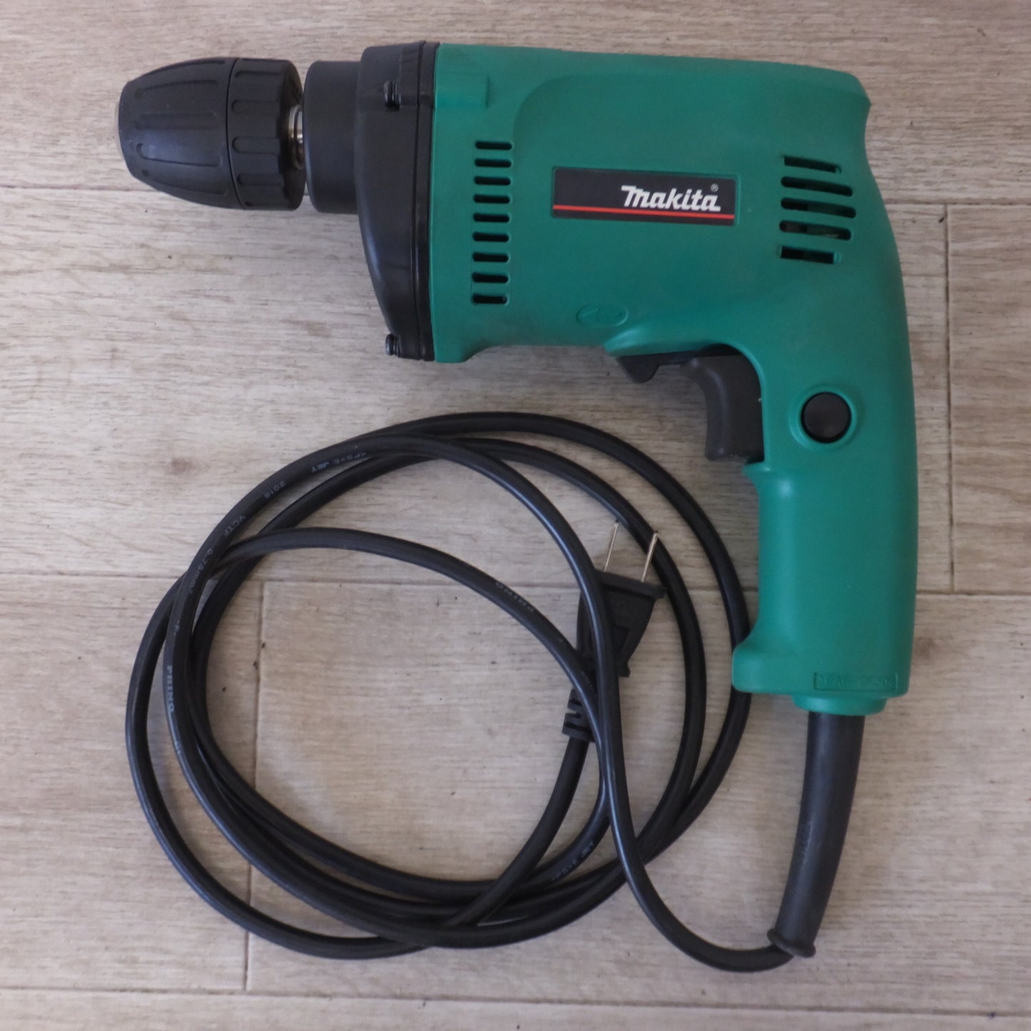 [送料無料] ★マキタ makita 10mm ドリル M609　100V 3.7A 50-60Hz 350W(2)★