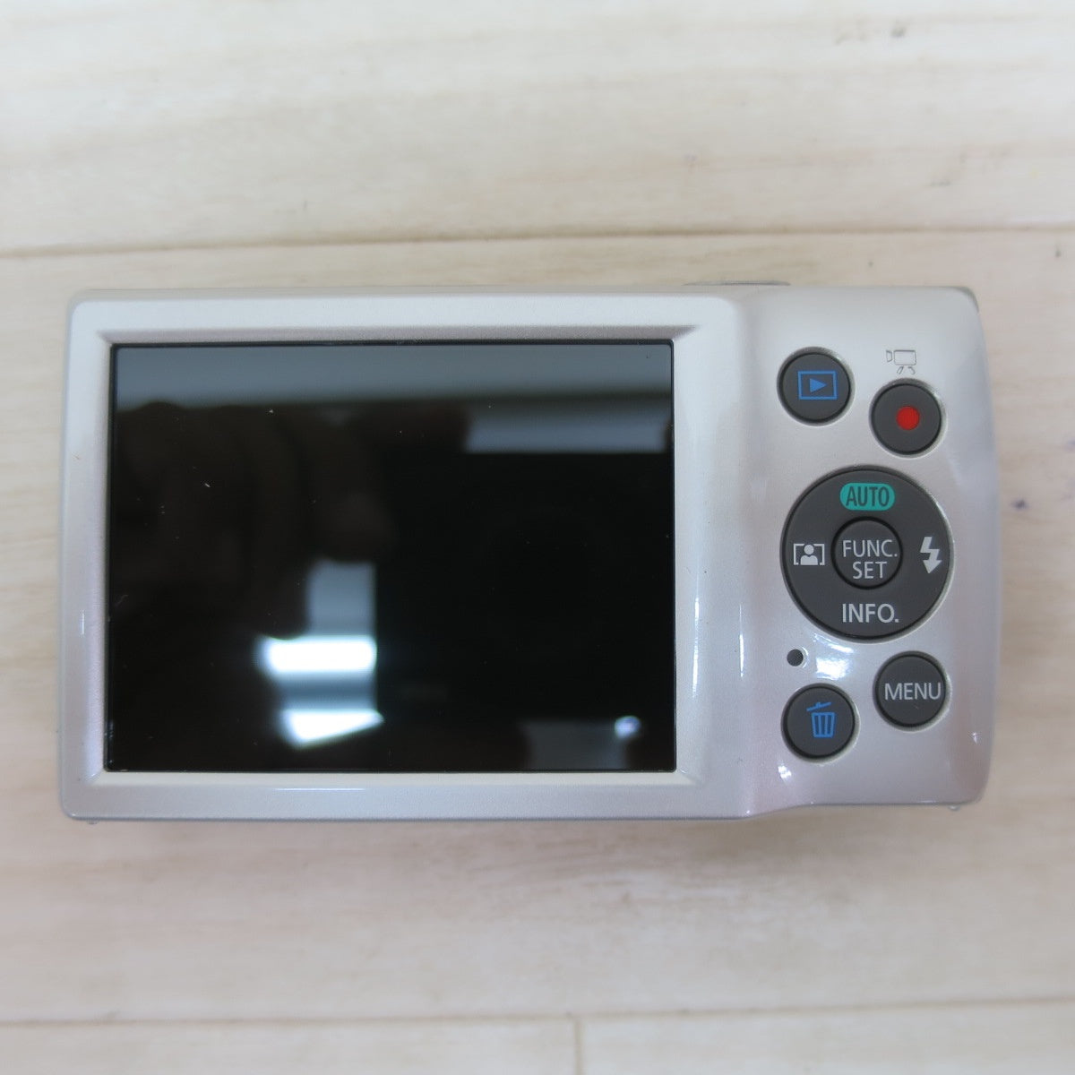 キレイ☆Canon キャノン コンパクト デジタル カメラ HD IXY180 SL 8x 28mm WIDE 20.0 MEGA PIXELS デジカメ☆ [送料無料]