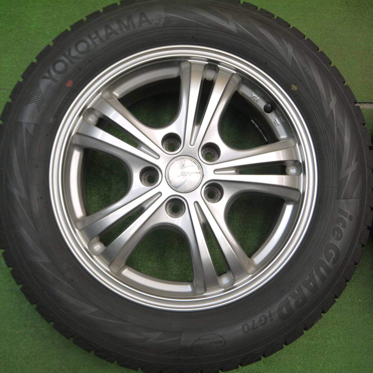 バリ溝！22年！キレイ！9分★スタッドレス 215/60R16 ヨコハマ アイスガード iG70 STRANGER ストレンジャー 16インチ PCD114.3/5H★5012809Hス
