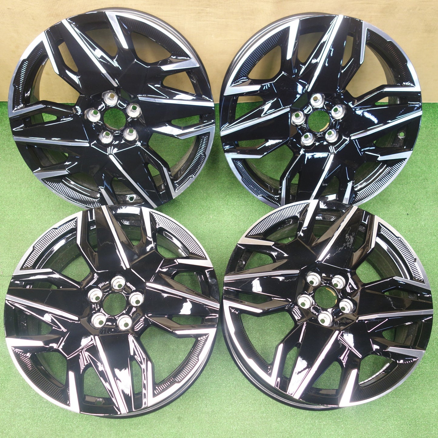 キレイ★プジョー 3008 純正 ホイール 19インチ 19×7.5J PCD108/5H★6031202KTホ