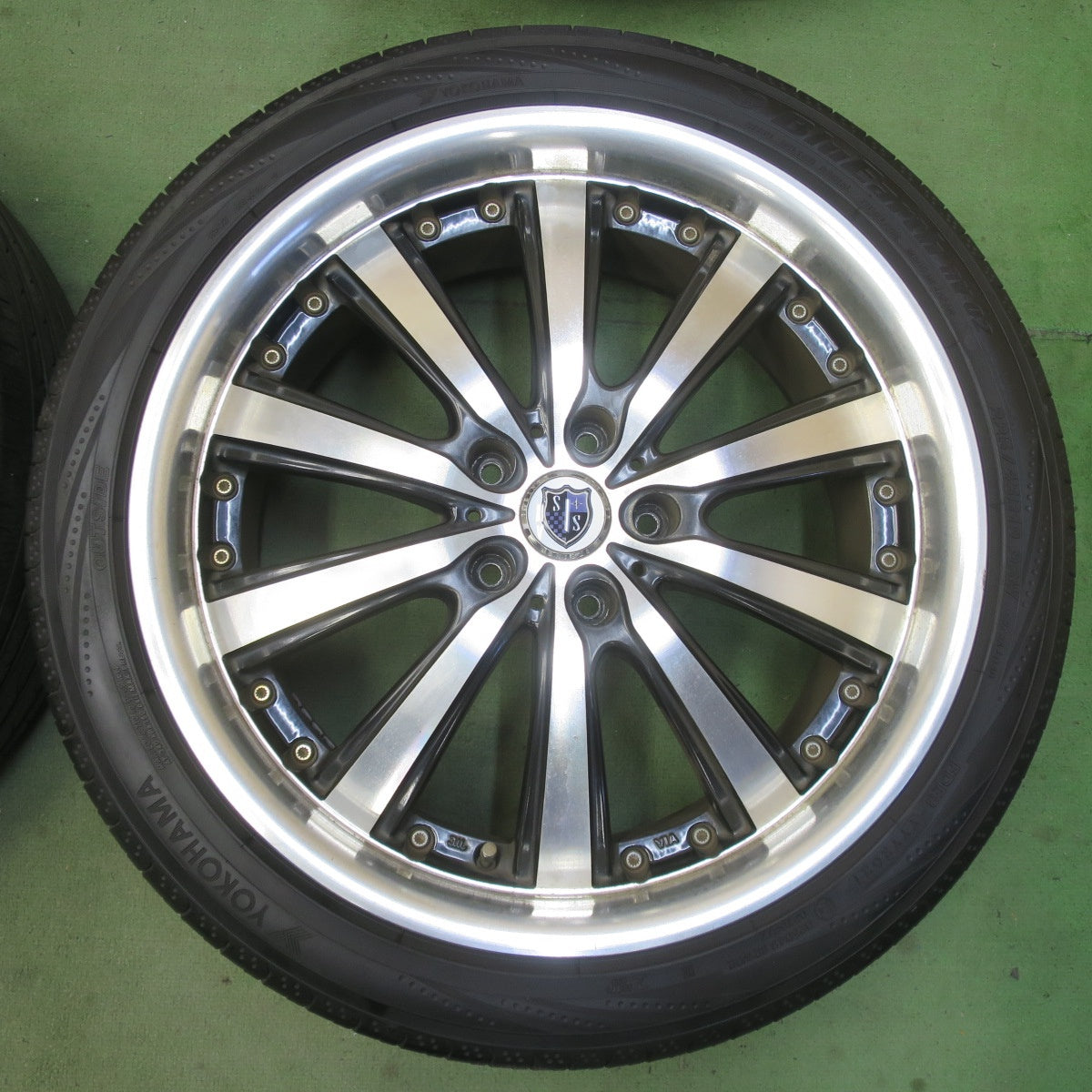 バリ溝！9.5分★STEINER 225/45R19 ヨコハマ ブルーアース RV-02 19インチ シュタイナー PCD114.3/5H★6061001イノ