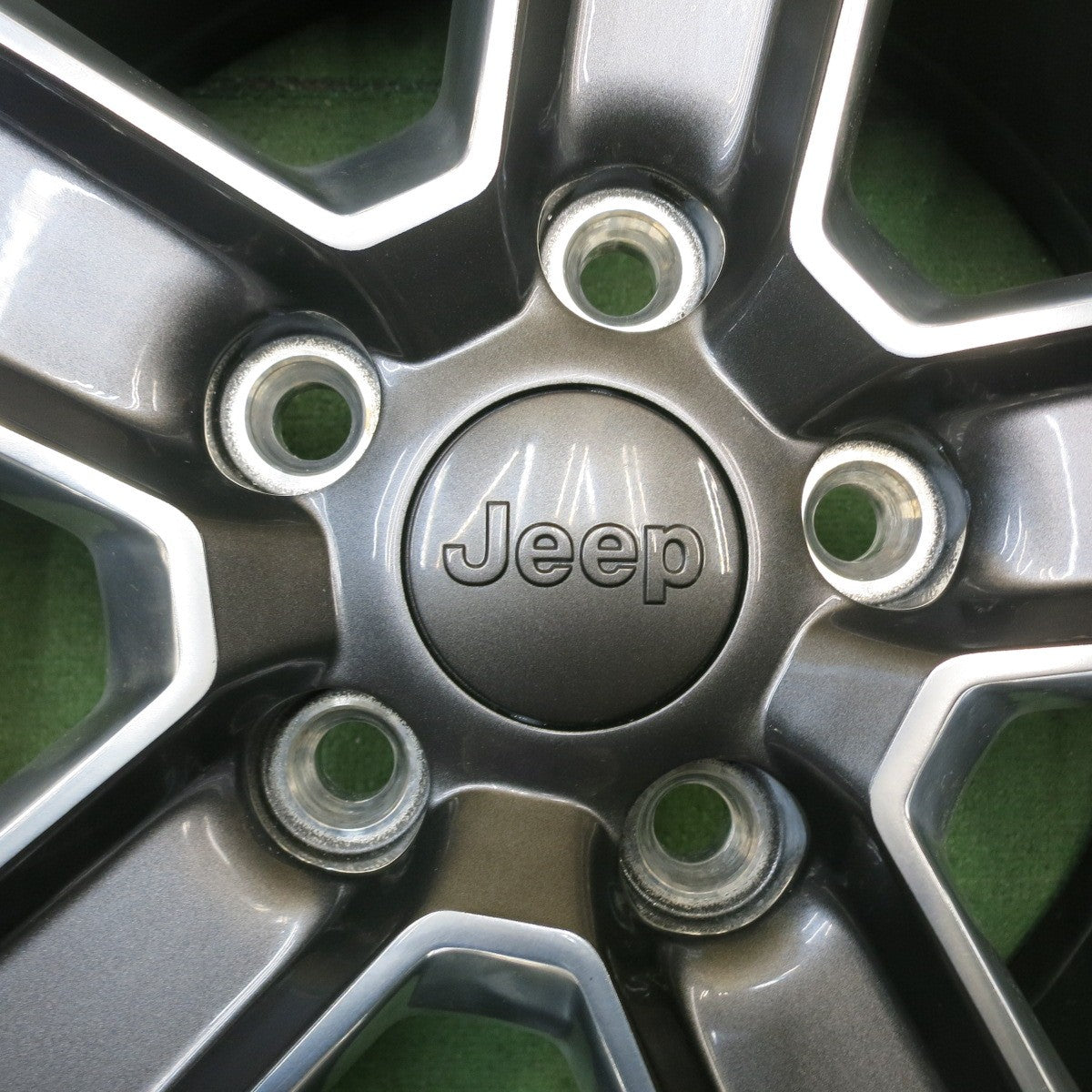 キレイ！5本★JEEP ジープ JL ラングラー アンリミテッド サハラ 純正 ホイール 18インチ 18×7.5J PCD127/5H★6071106HAホ