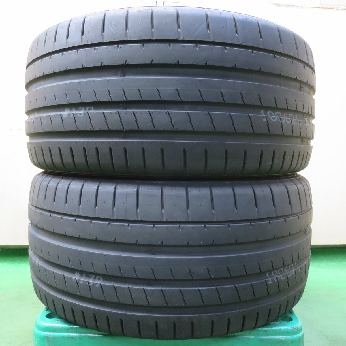 未使用！25年！2本★315/40R21 ヨコハマ アドバン スポーツ V107 SUV タイヤ 21インチ ベンツ GLE W167 GLS X167 等★5072102イノタ