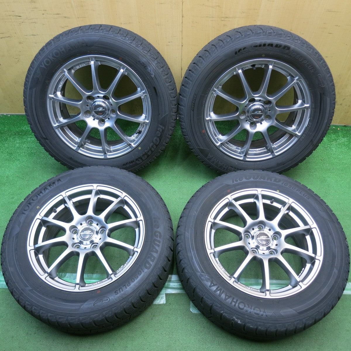 バリ溝！キレイ！8.5分◎スタッドレス 215/60R16 ヨコハマ アイスガード iG50 プラス SCHNEIDER ATECH シュナイダー 16インチ PCD114.3/5H◎6091306HAス