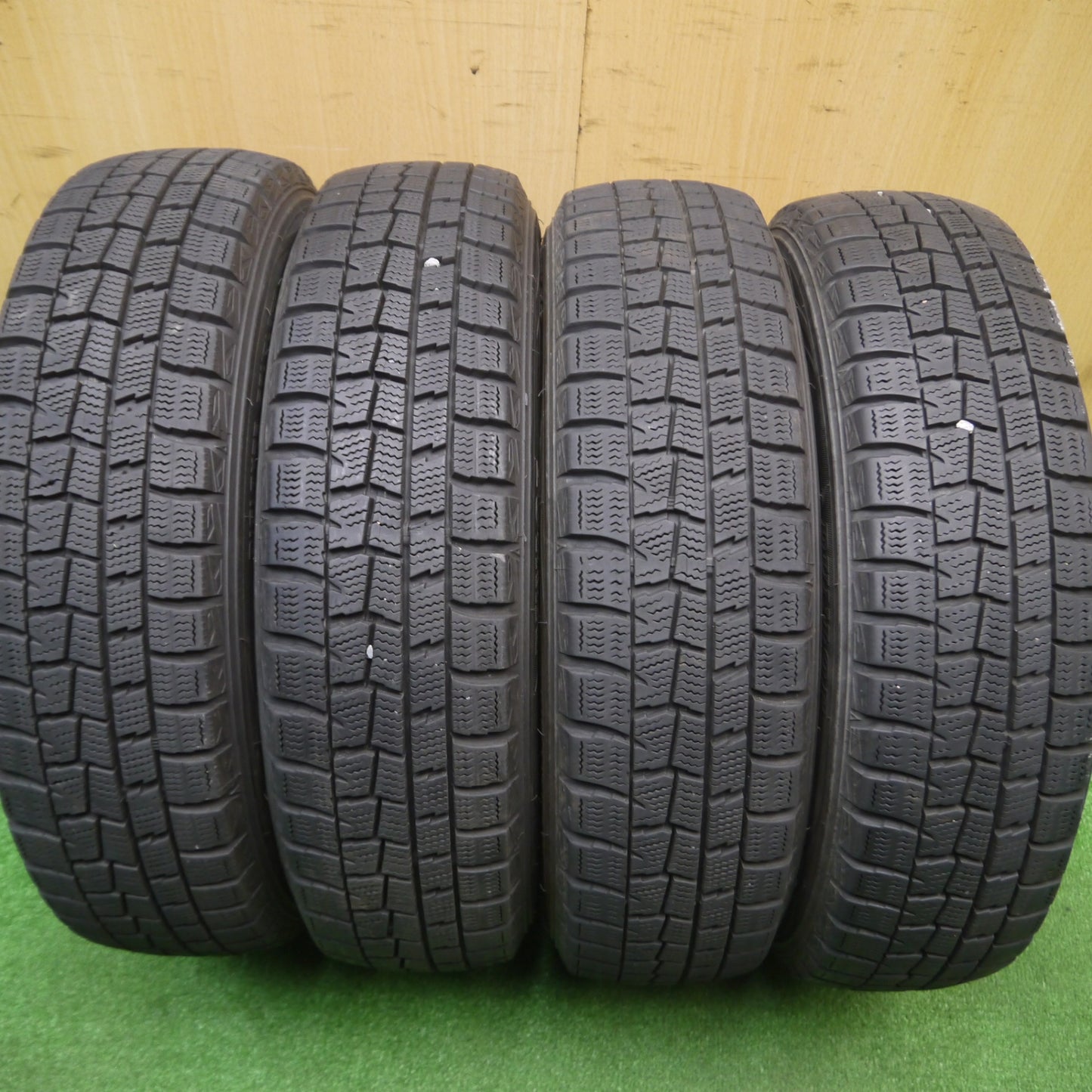[送料無料] バリ溝！8.5分★スタッドレス 155/65R14 ダンロップ ウインターマックス WM01 RiZLEY weds ライツレー PCD100/4H★4101506Hス