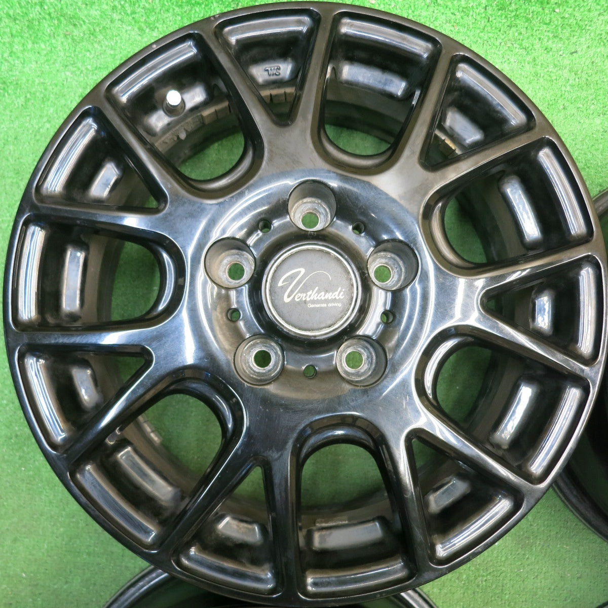 4本価格◎Verthandi ヴェルザンディ 15インチ ホイール 15×6J PCD114.3/5H◎6082305HAホ