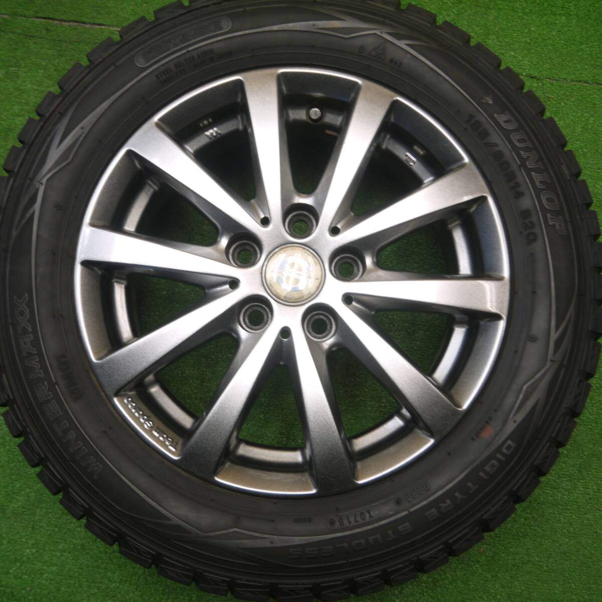 バリ溝！綺麗！9.5分以上★ワーゲン等 185/60R14 スタッドレス ダンロップ ウインターマックス WM01 Team Sparco チームスパルコ PCD100/5H★4101601Hス