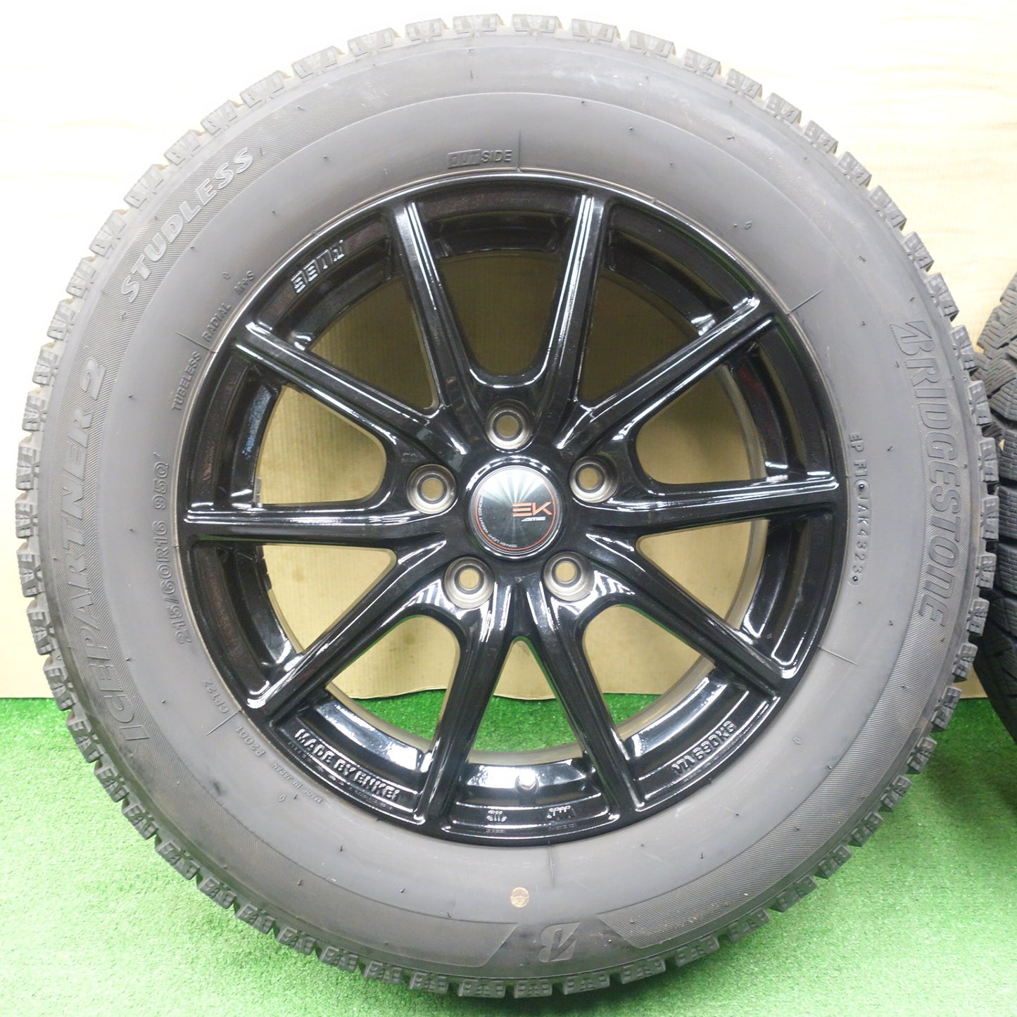 バリ溝！23年！9.5分★スタッドレス 215/60R16 ブリヂストン アイスパートナー2 SEIN-EK AME ENKEI ザイン エンケイ 16インチ PCD114.3/5H★6021401KTス