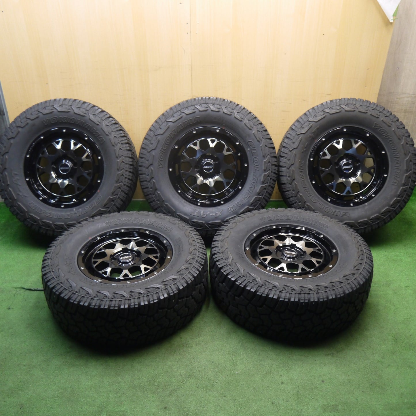 未使用！22年！キレイ！5本★ジープ 等 RAYS DAYTONA M9 285/70R17 121/118Q 10PR ヨコハマ ジオランダー X-AT レイズ デイトナ 17インチ PCD127/5H★6060304KKノ