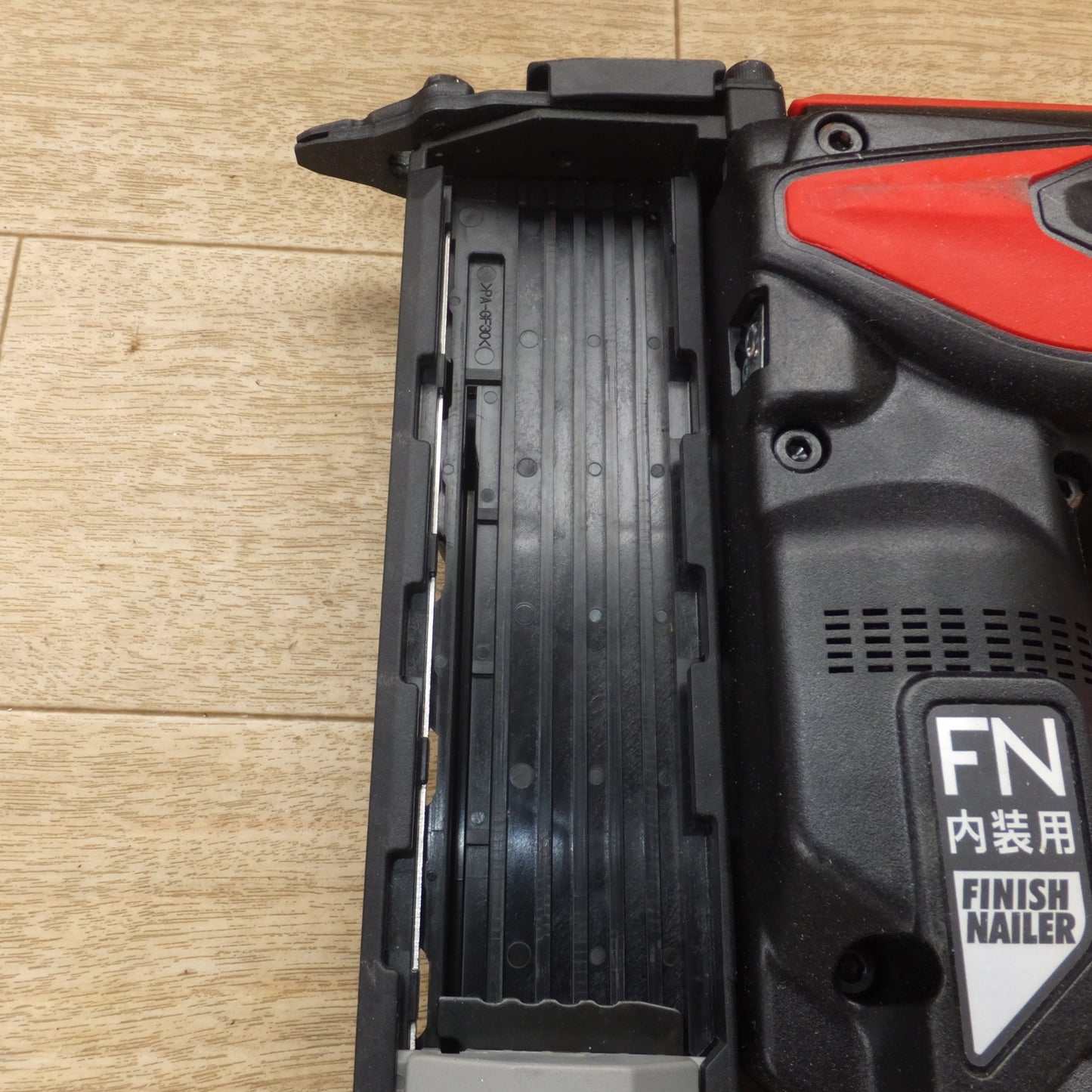 [送料無料] 美品★マックス MAX 充電式フィニッシュネイラ TJ-35FN3-BC/1825A　本体のみ★
