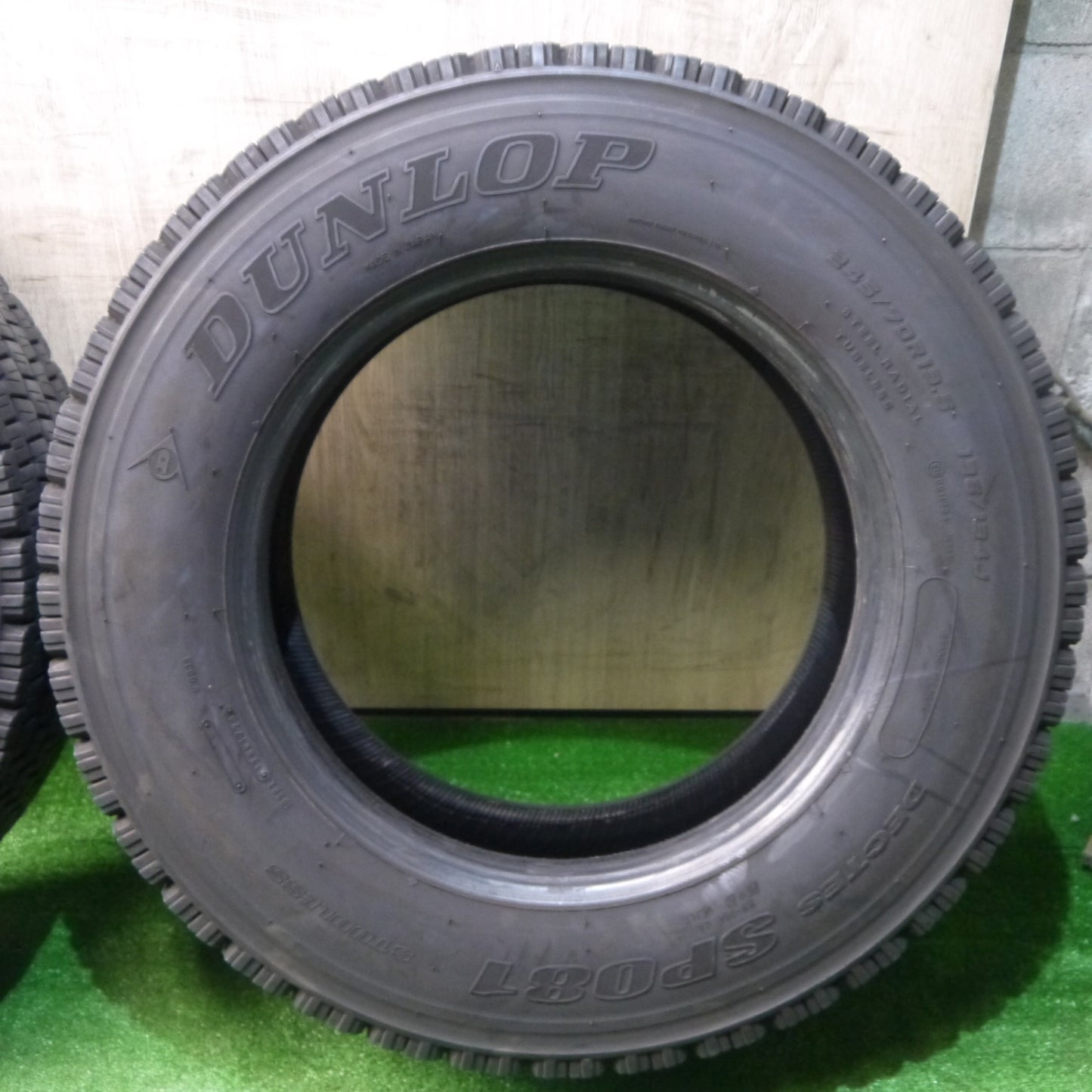 2本価格！23年★トラック タイヤ 245/70R19.5 136/134J スタッドレス ダンロップ デクテス SP081 DECTES 19.5インチ★6052906KKスタ