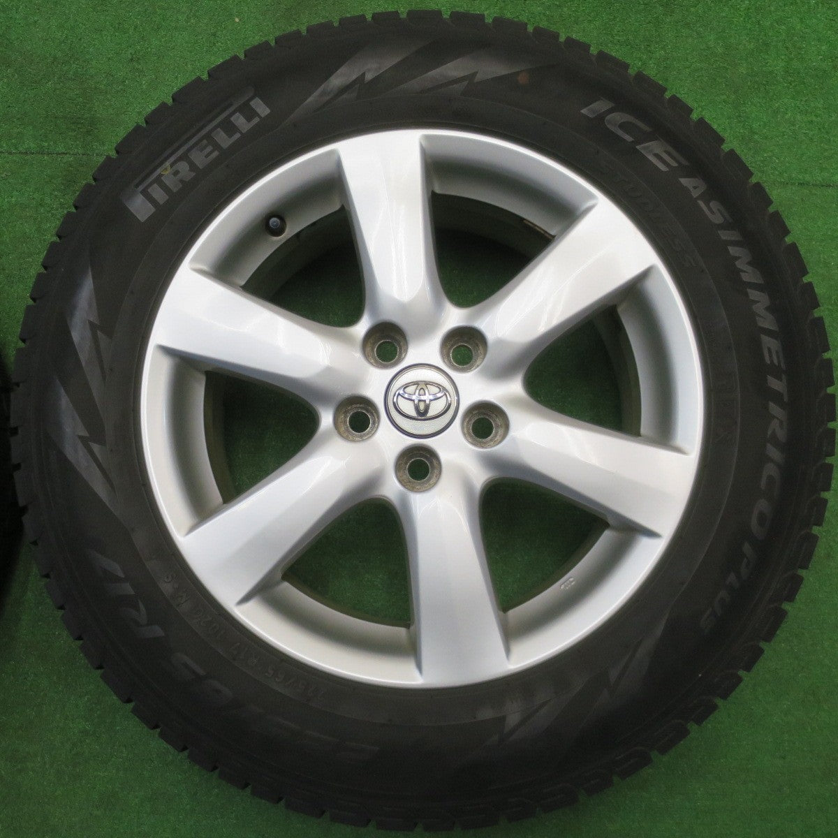 4本価格★トヨタ ヴァンガード 純正 225/65R17 スタッドレス ピレリ アイスアシンメトリコ プラス 17インチ PCD114.3/5H★5110803NJス