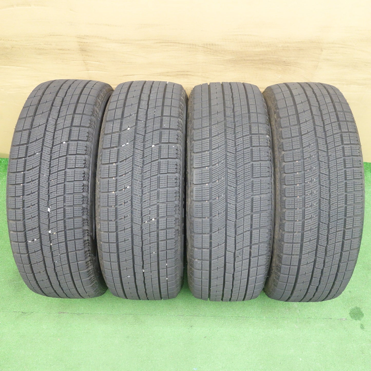 バリ溝！25年！ほぼ10分◎スタッドレス 205/55R17 ナンカン アイスアクティバ AW-1 タイヤ 17インチ ノア ヴォクシー プリウスα ステップワゴン 等◎6083002KTスタ