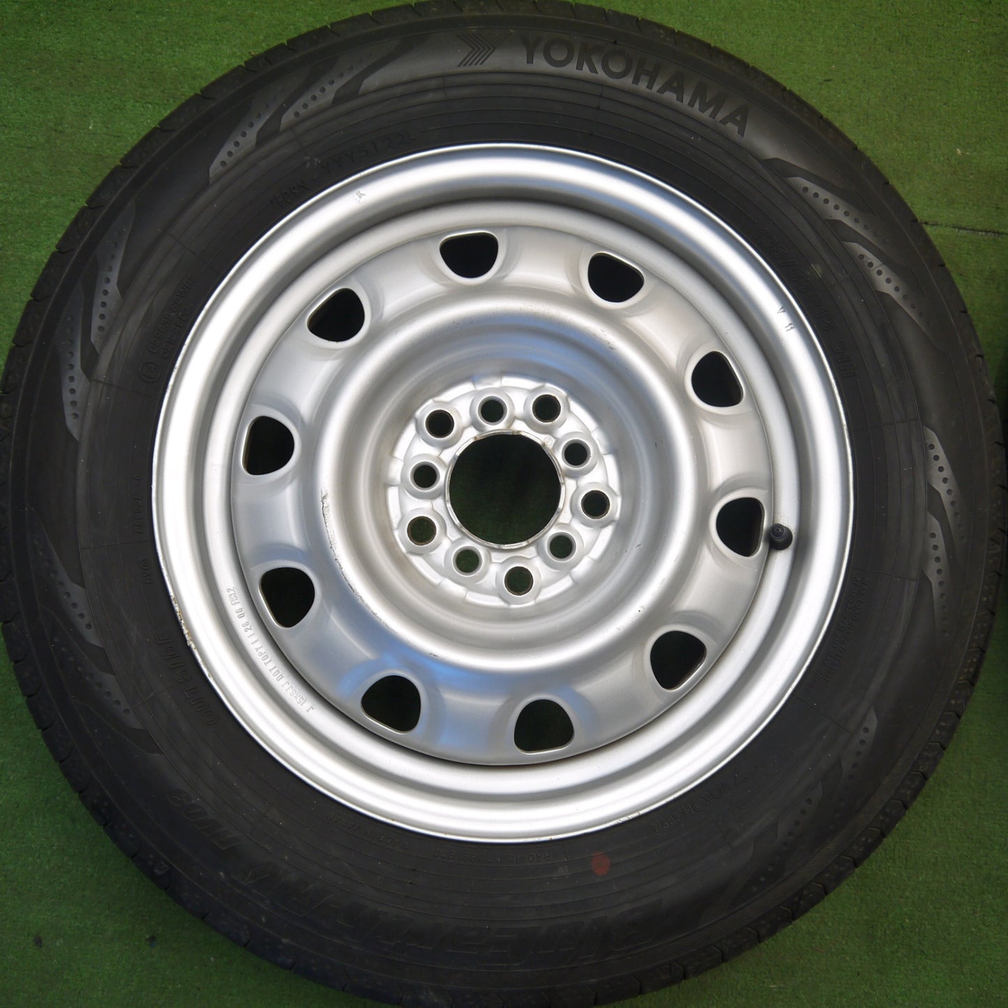 バリ溝！22年！キレイ！9.5分★195/65R15 ヨコハマ BluEarth-RV RV03 スチール ホイール ブルーアース 15インチ PCD100 114.3/5H マルチ★6033001Hノ