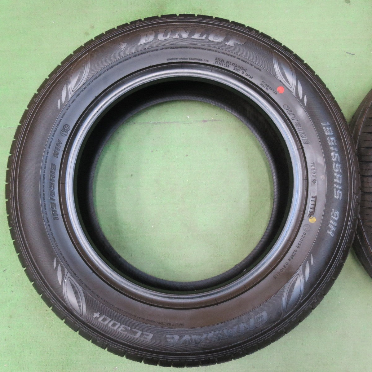 新車外し！25年★195/65R15 ダンロップ エナセーブ EC300+ タイヤ 15インチ プリウス エスクァイア ノア ヴォクシー セレナ 等★5051705イノタ