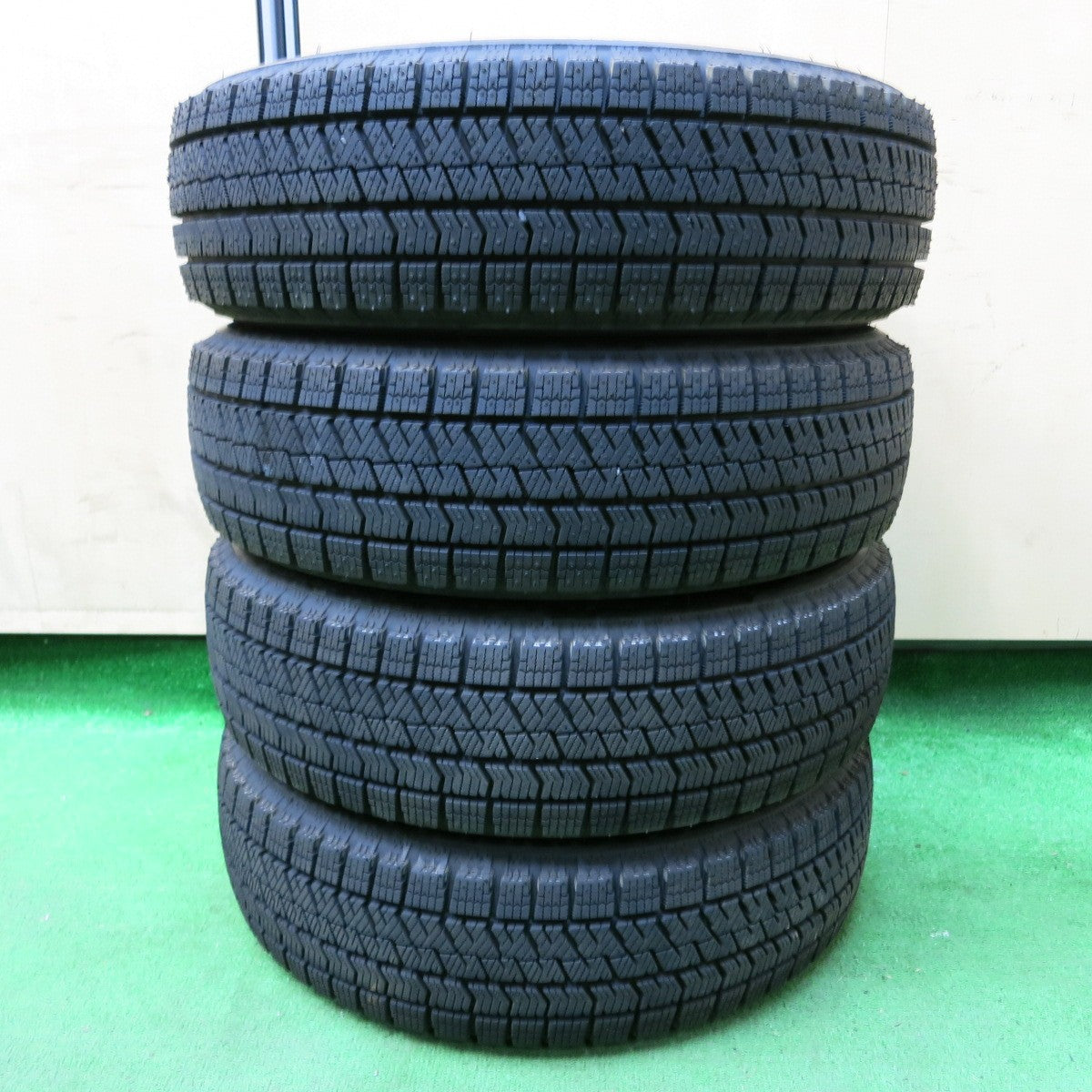 *送料無料* バリ溝！キレイ！ほぼ10分★スタッドレス 155/65R14 ブリヂストン ブリザック VRX2 Exceeder エクシーダー 14インチ PCD100/4H★4072505SYス