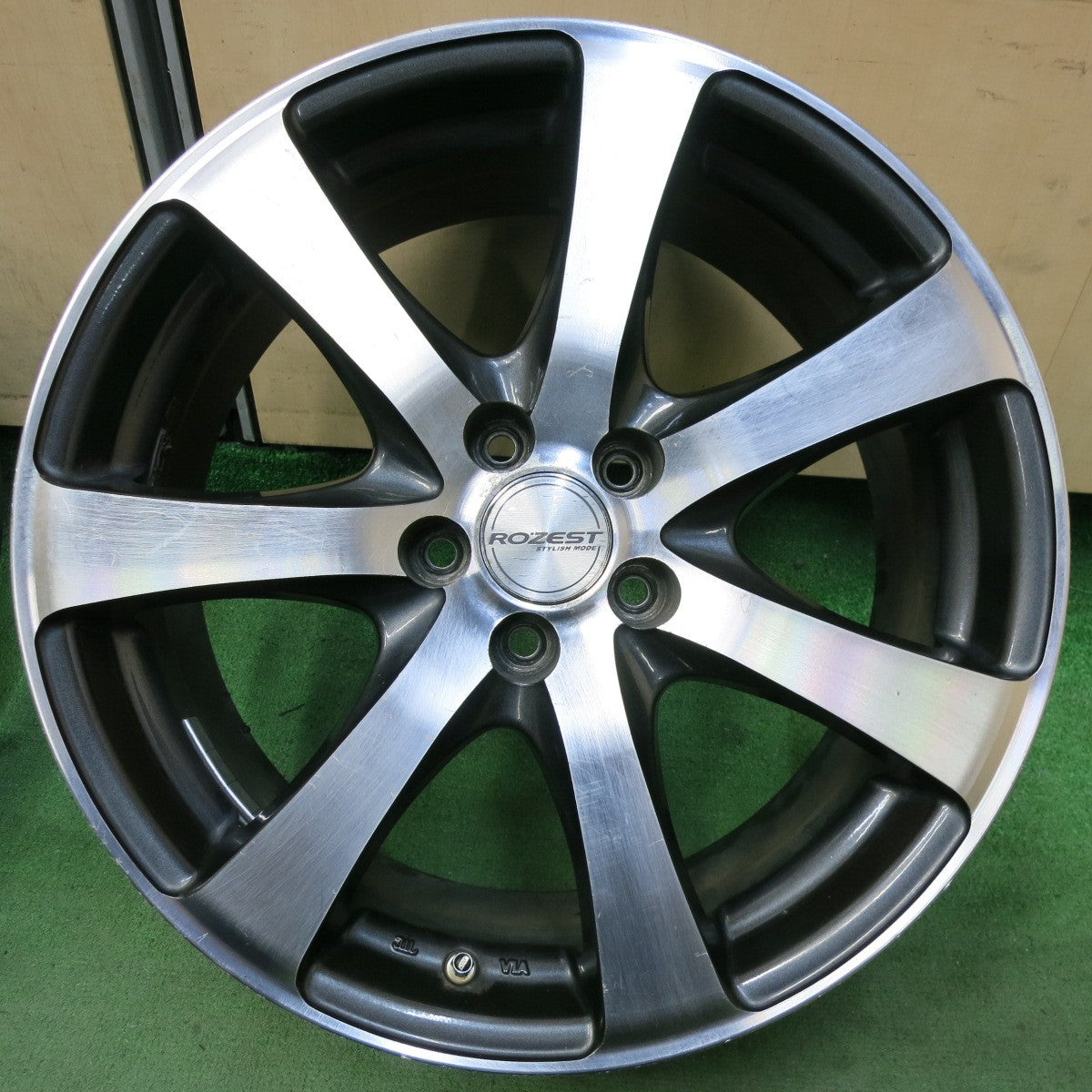 4本価格★プリウス 等 ROZEST ローゼスト 17インチ ホイール 17×7J PCD100/5H★5042316SYホ