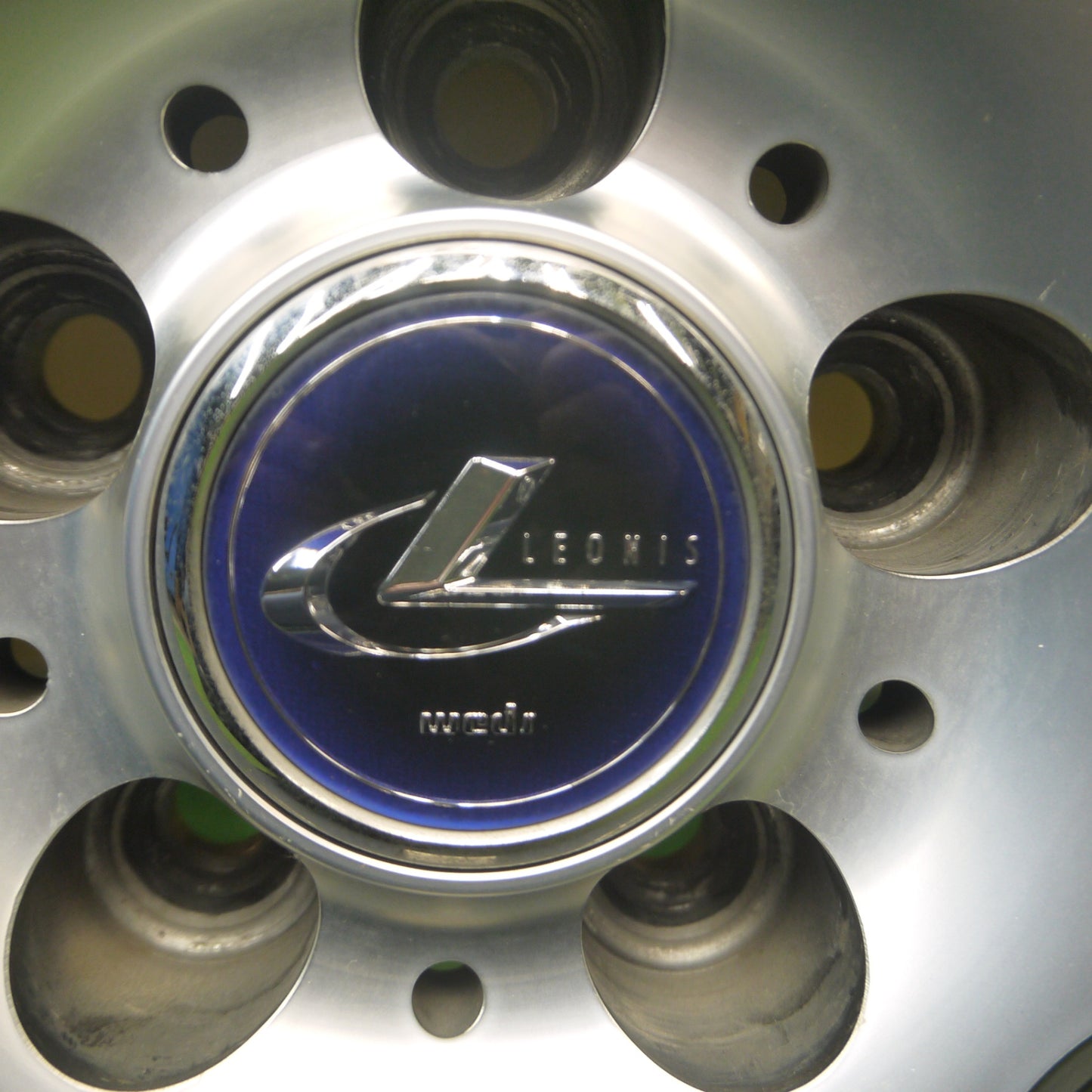[送料無料] バリ溝！22年！8.5分★86 BRZ 等 LEONIS NAVIA06 215/45R17 ネオリン ネオスポーツ レオニス ナヴィア06 17インチ PCD100/5H★5030302Hノ