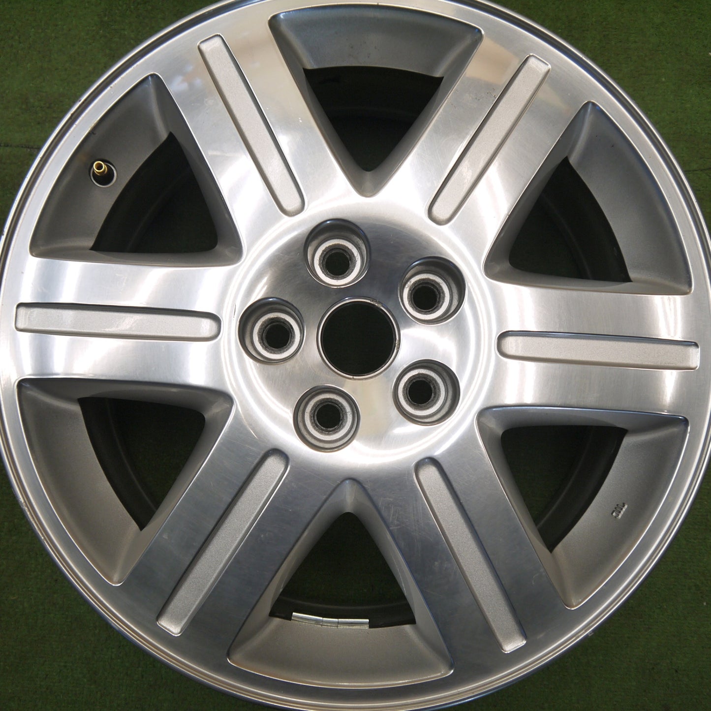 4本価格★クライスラー 300 純正 ホイール 18インチ 18×7.5J Chrysler PCD114.3/5H★6040309Hホ