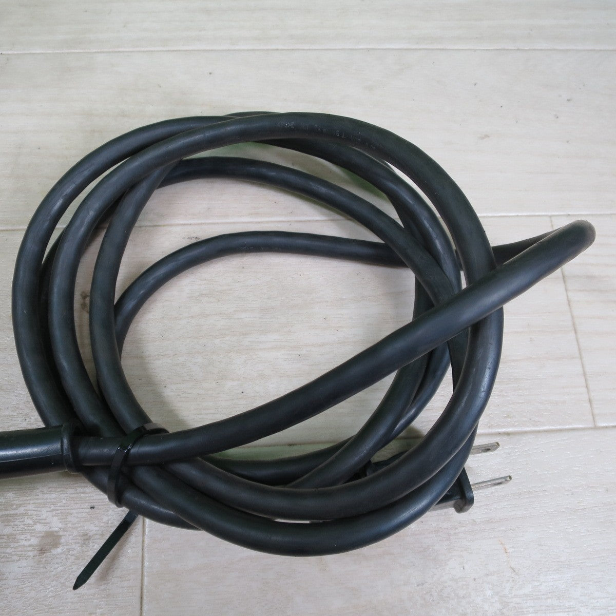 [送料無料] ☆日立 100mm 電子 ディスクグラインダ G10VE 電動 工具 HITACHI 研摩 研磨 機 切断 研削 コード式☆