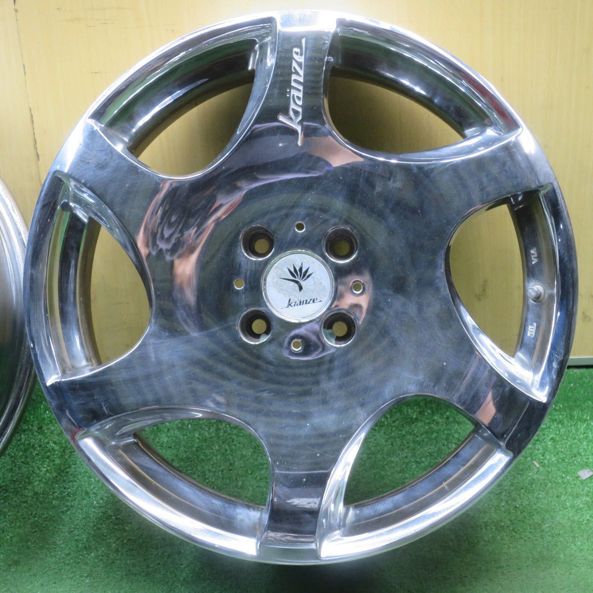 4本価格★kranze クレンツェ バズレイア weds 17インチ ホイール ウェッズ 17×6.5J PCD100/4H★6050401NJホ