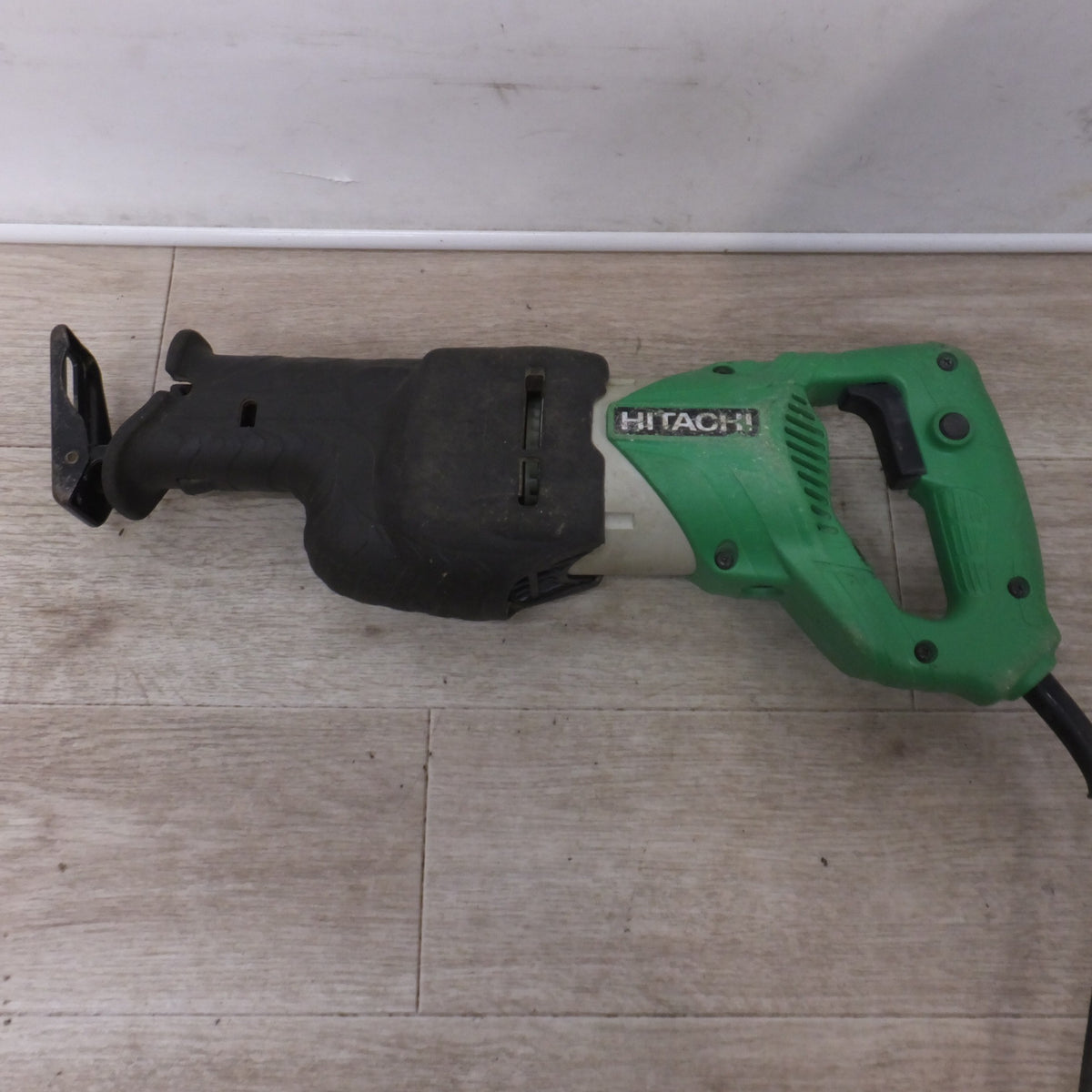 ★日立 HITACHI 130mm セーバソー CR13V2　100V 50/60Hz 10.6A 1010W　電子セーバソー★