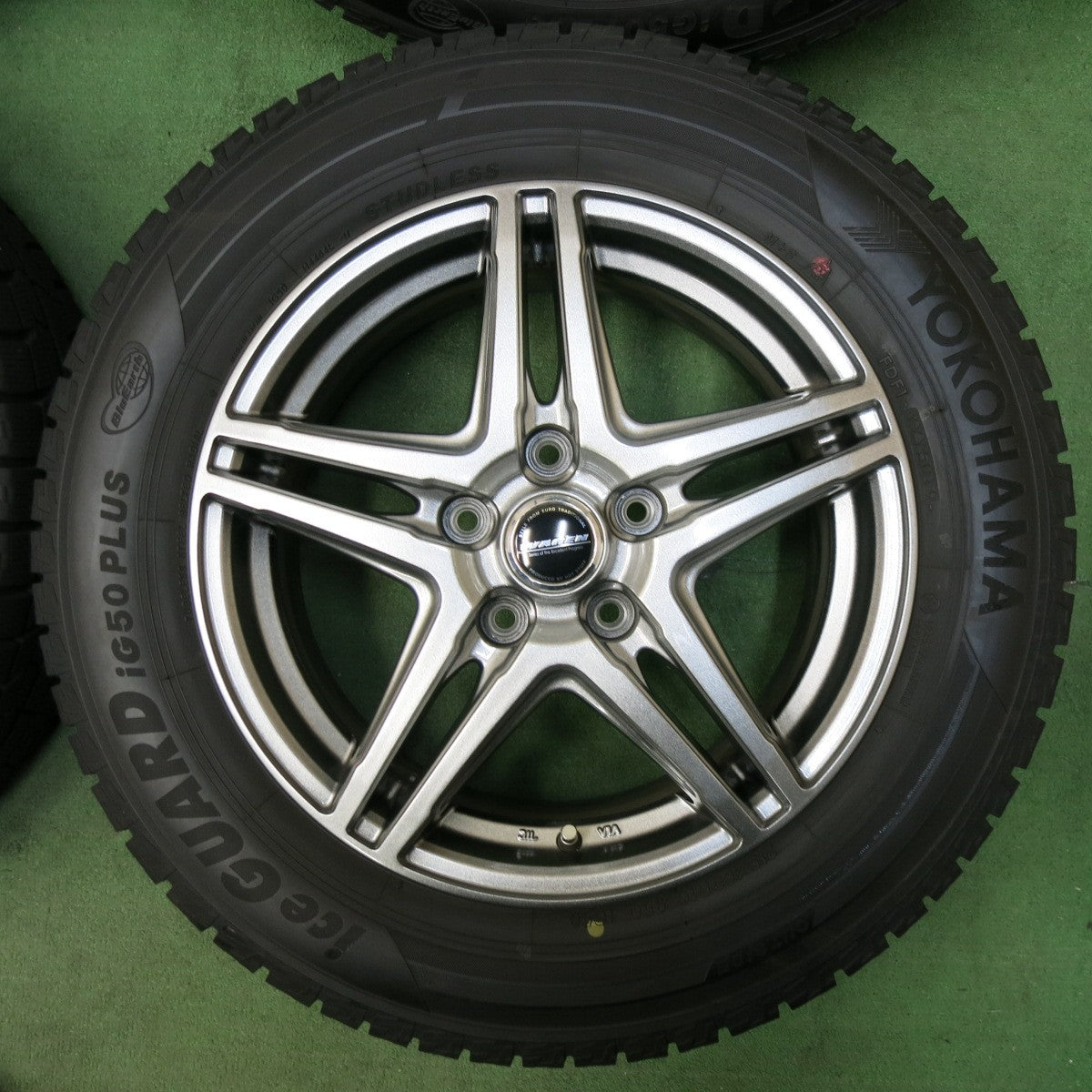 [送料無料] バリ溝！キレイ！9.5分★スタッドレス 215/60R16 ヨコハマ アイスガード iG50 プラス WAREN ヴァーレン 16インチ PCD114.3/5H★4121109SYス