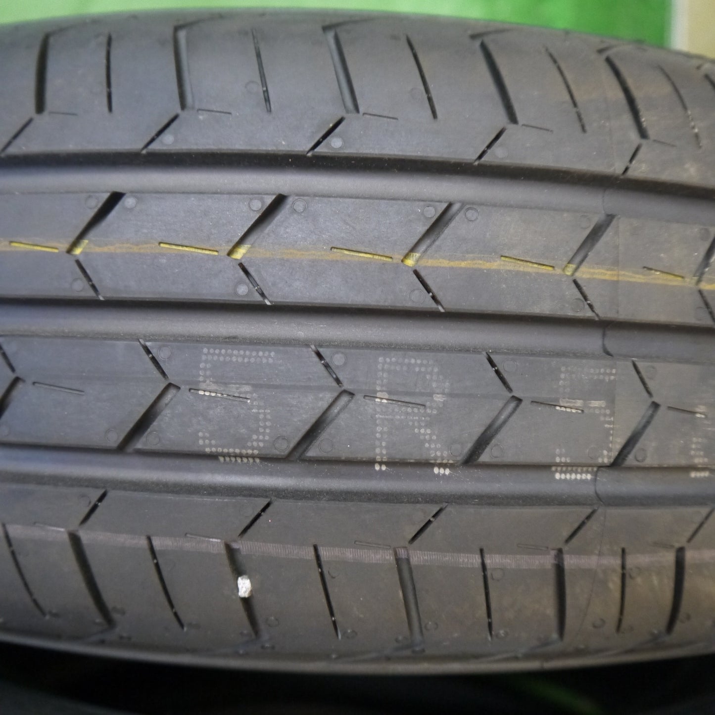 新車外し！25年★165/65R15 ヨコハマ BluEarth-FE AE30 ブルーアース 15インチ タイヤ デリカ D:2 ソリオ タフト 等★6050818Hノタ