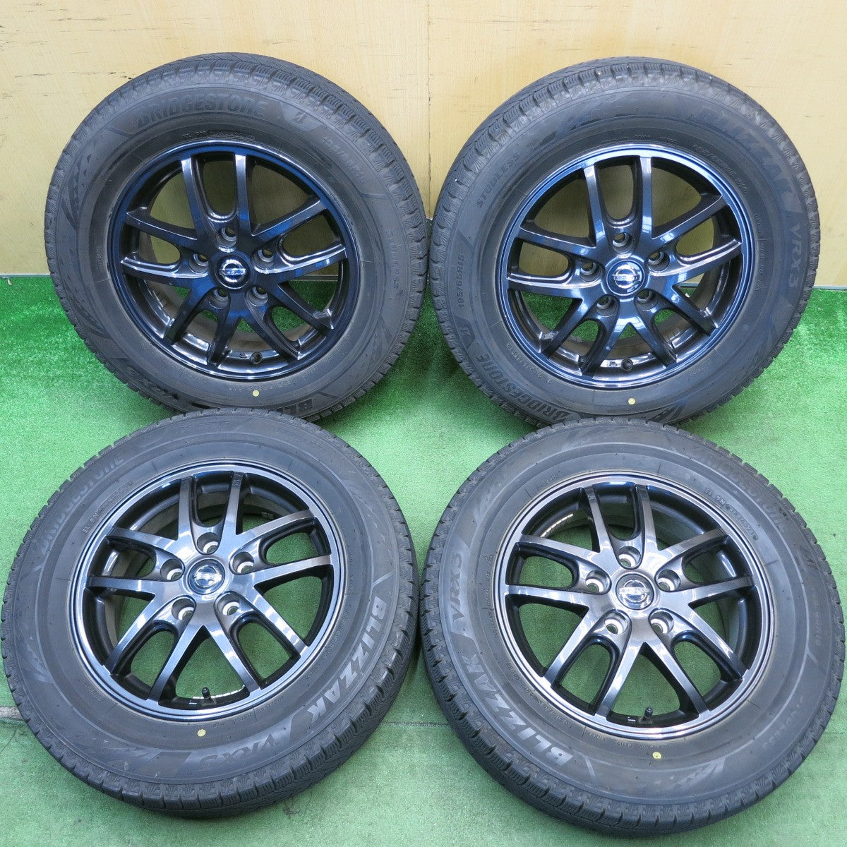 キレイ★日産 C27 セレナ 純正 OP エスティーロ 195/65R15 スタッドレス ブリヂストン ブリザック VRX3 15インチ PCD114.3/5H★6052301HAス