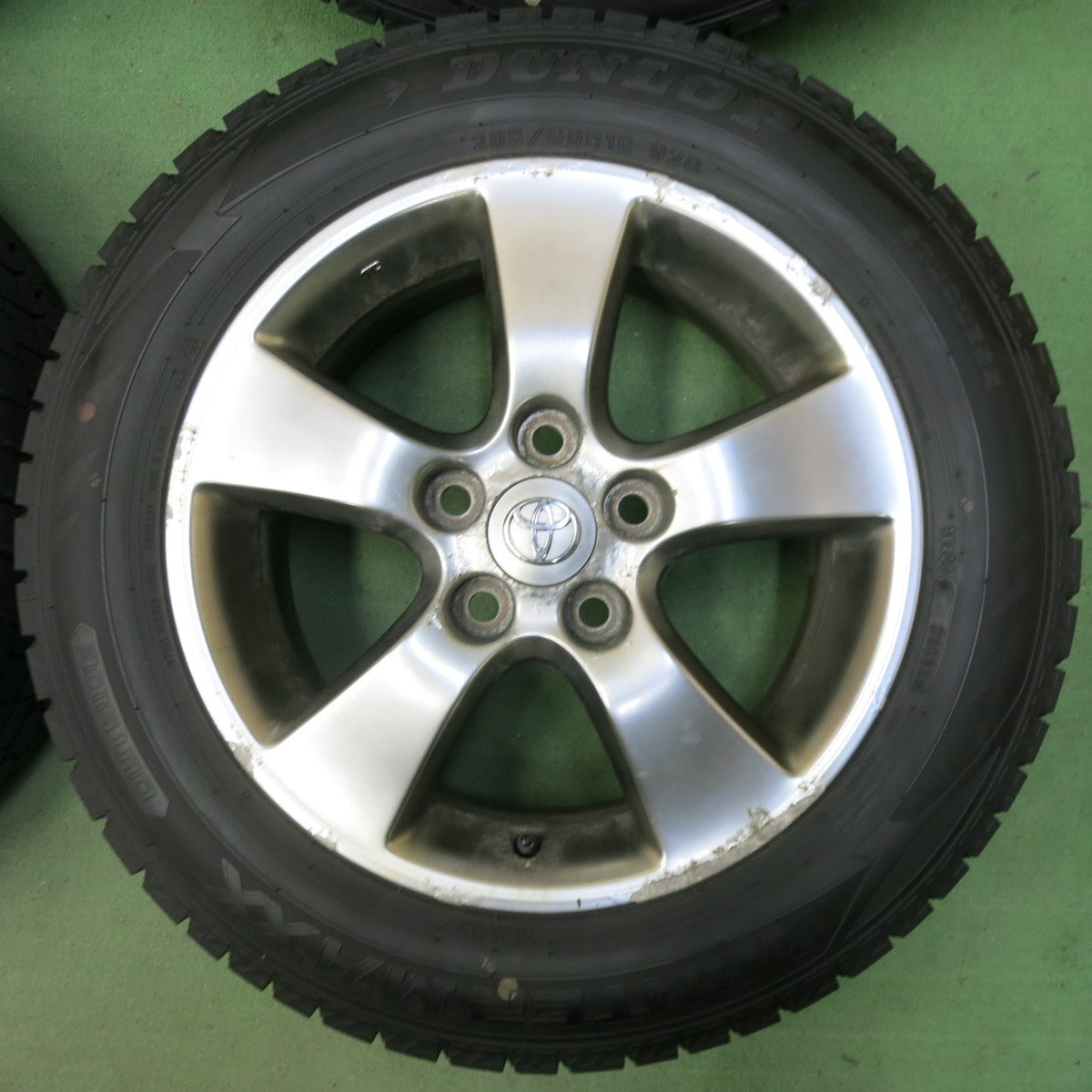 バリ溝！23年！9.5分★トヨタ 30系 エスティマ 純正 205/60R16 スタッドレス ダンロップ ウインターマックス WM02 16インチ PCD114.3/5H★5052812SYス