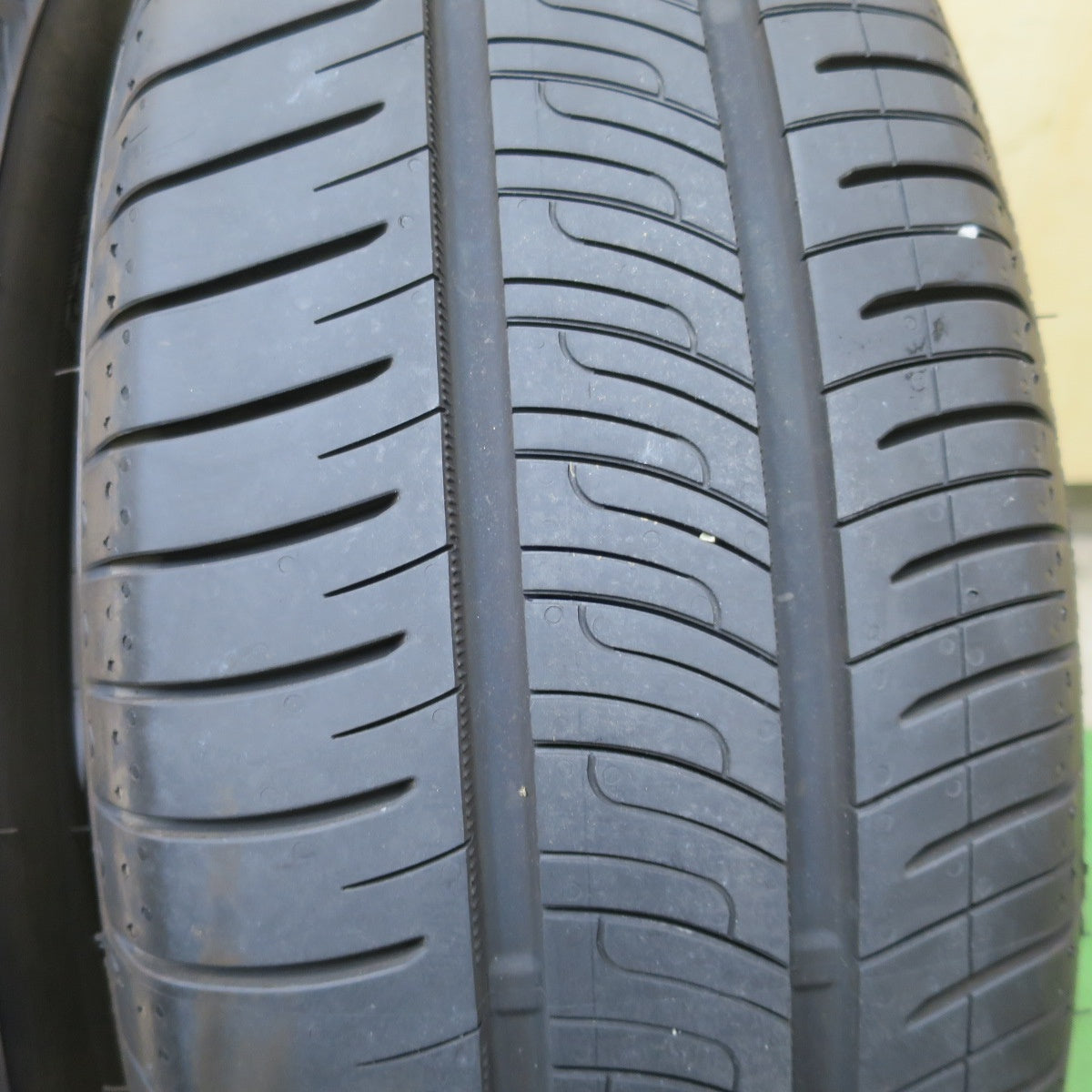 ほぼ未使用！26年！2本◎205/65R16 ブリヂストン トランザ ER33N ダンロップ エナセーブ RV505 タイヤ 16インチ アルファード エスティマ カムリ ヤリスクロス CR-V セレナ 等◎6091904NGノタ