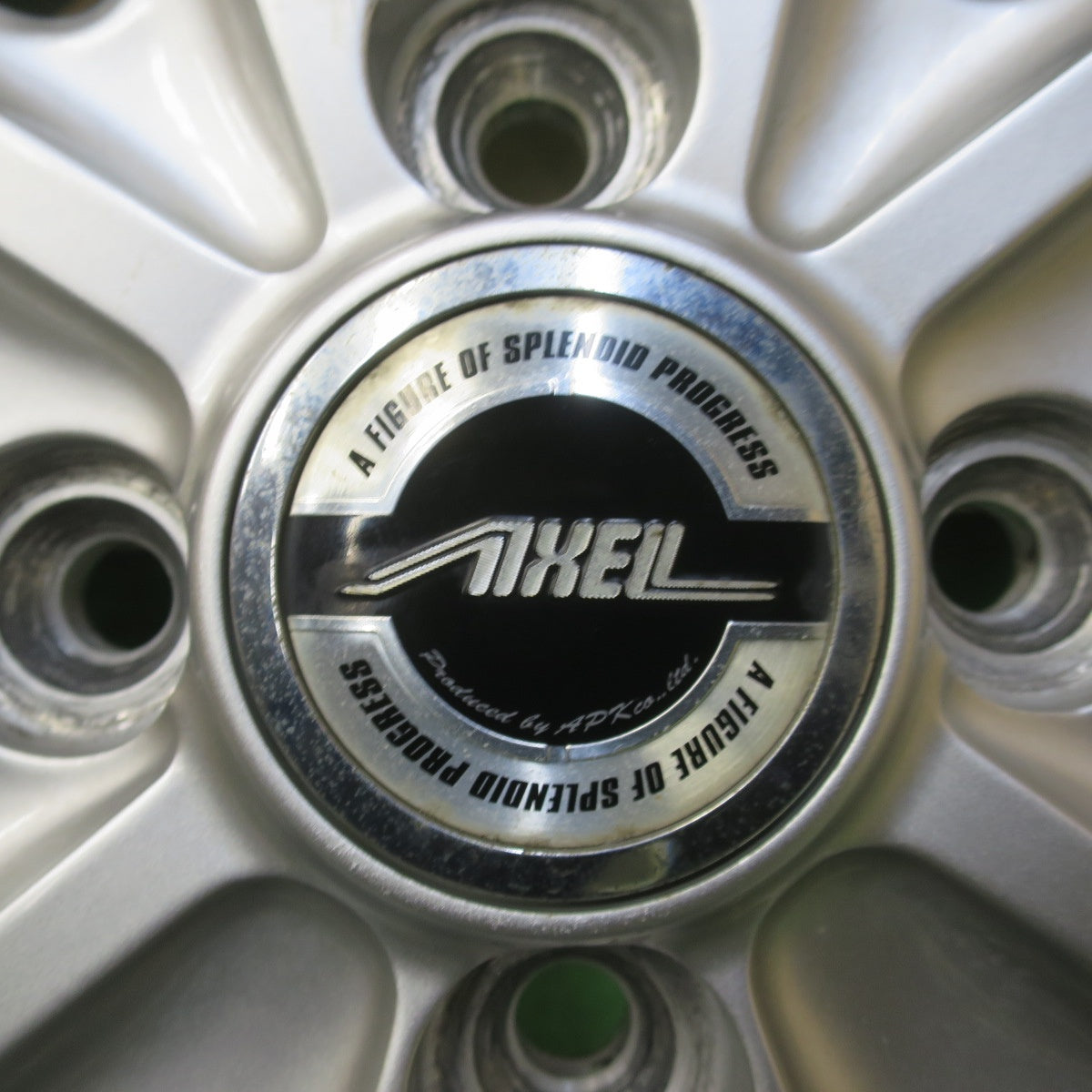 バリ溝！24年！8.5分◎スタッドレス 155/65R14 グッドイヤー アイスナビ8 AXEL アクセル 14インチ PCD100/4H◎6100902イス