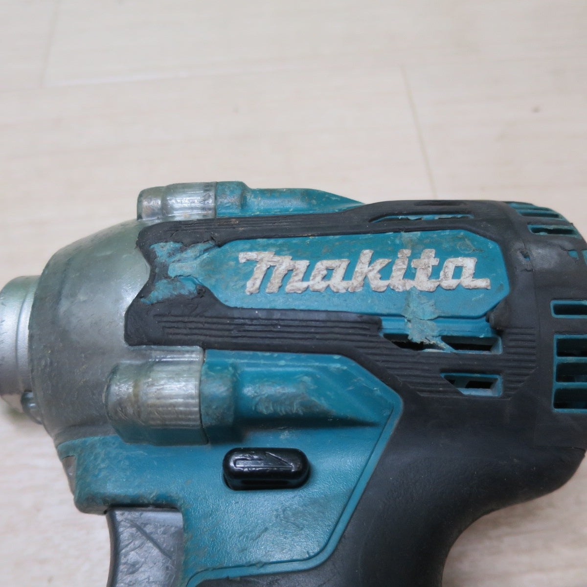 [送料無料] ☆マキタ 充電式 インパクト レンチ TW300D 電動 工具 18V コードレス Makita ②☆