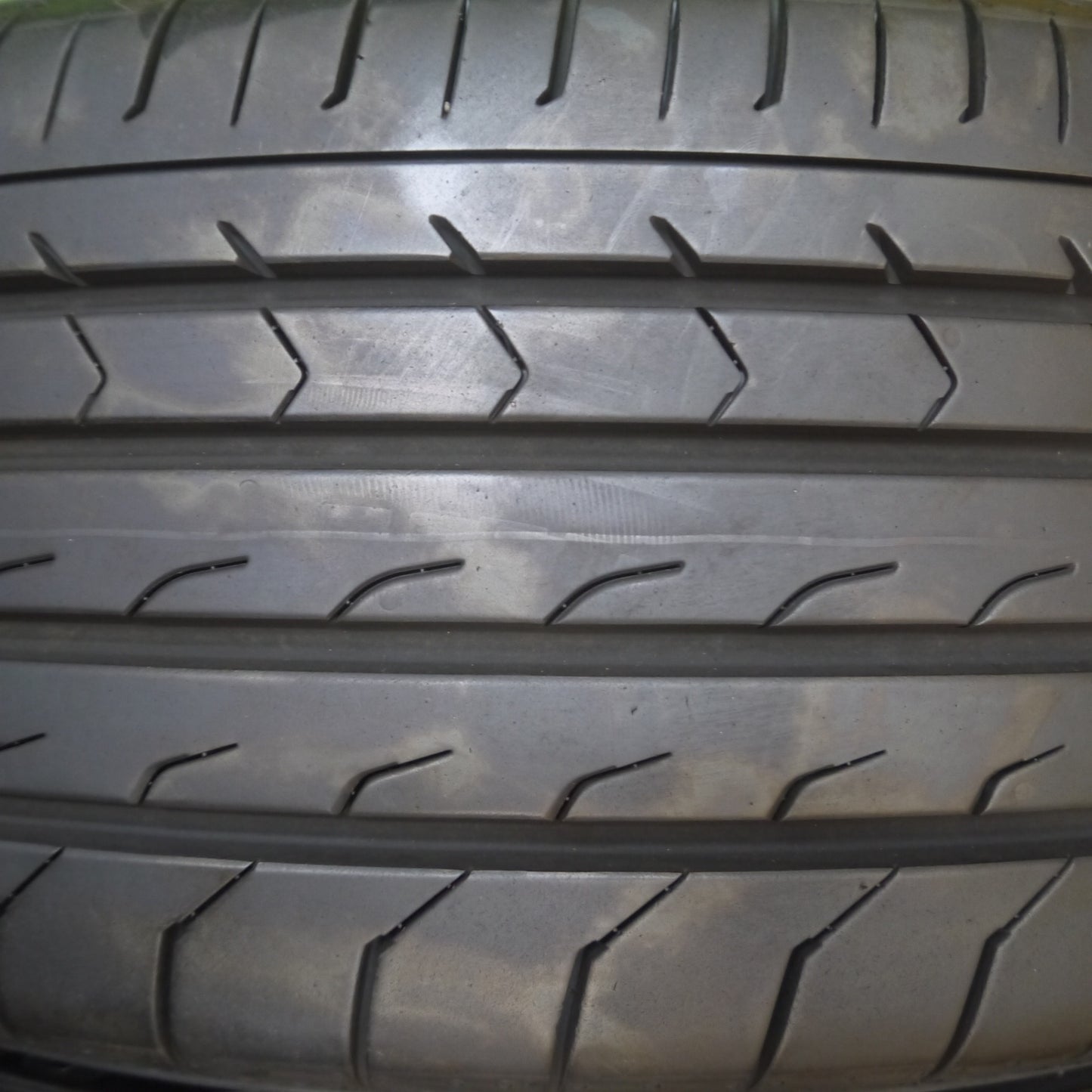 *送料無料* バリ溝！22年！9分★215/45R18 ヨコハマ BluEarth-RV RV03 RiZLEY ライツレー 18インチ PCD114.3/5H★3052302Hノ