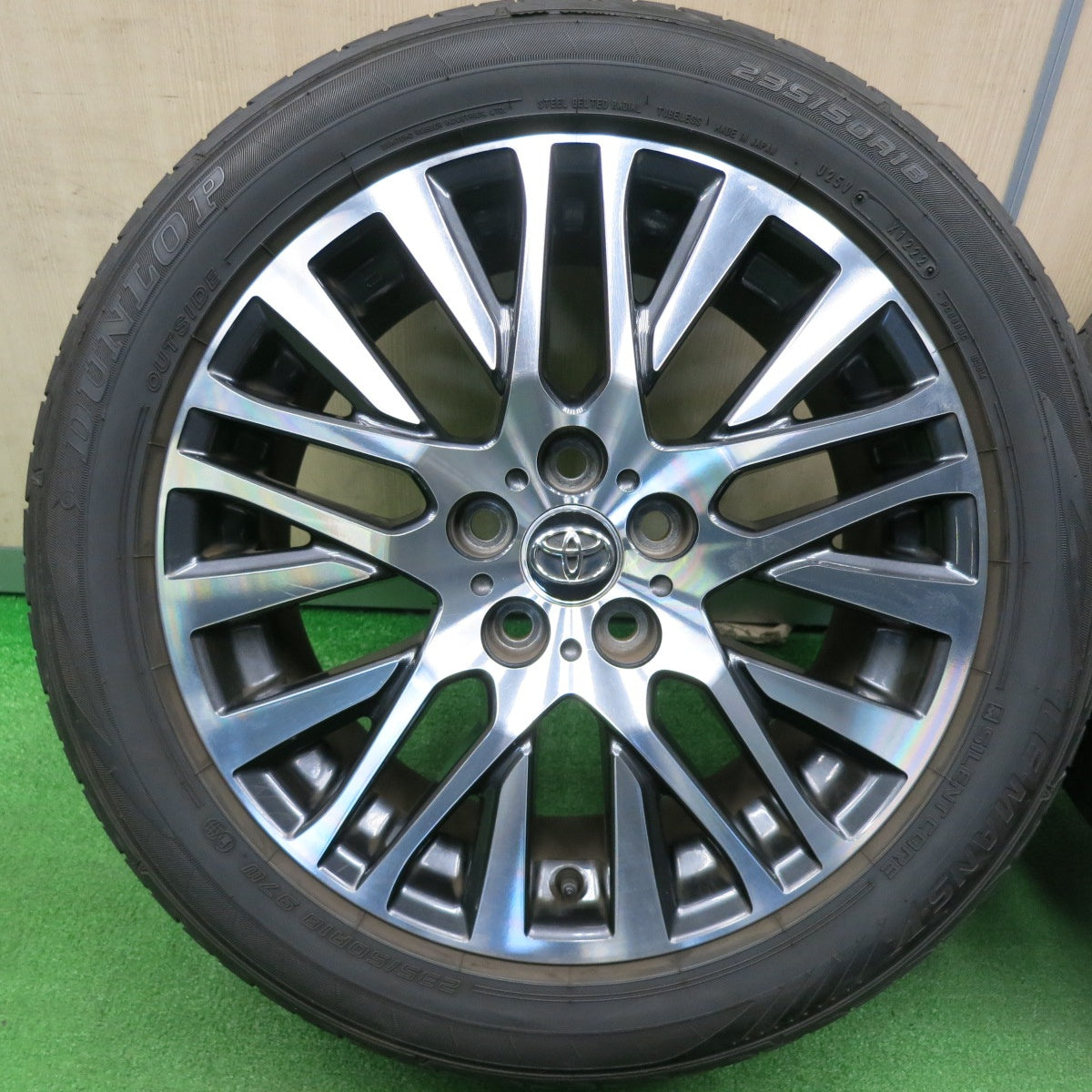 [送料無料] キレイ！22年★トヨタ 30系 ヴェルファイア アルファード 純正 235/50R18 ダンロップ ルマン5 LE MANS V 18インチ PCD114.3/5H★4121608TNノ