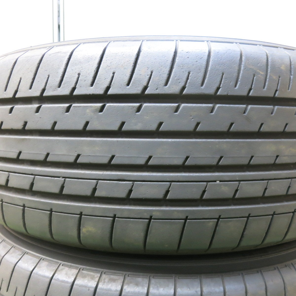 バリ溝！21年！9分★LEYSEEN PRAVA 5X 225/55R19 ヨコハマ BluEarth-XT AE61 19インチ レイシーン プラバ PCD114.3/5H★5062609SYノ