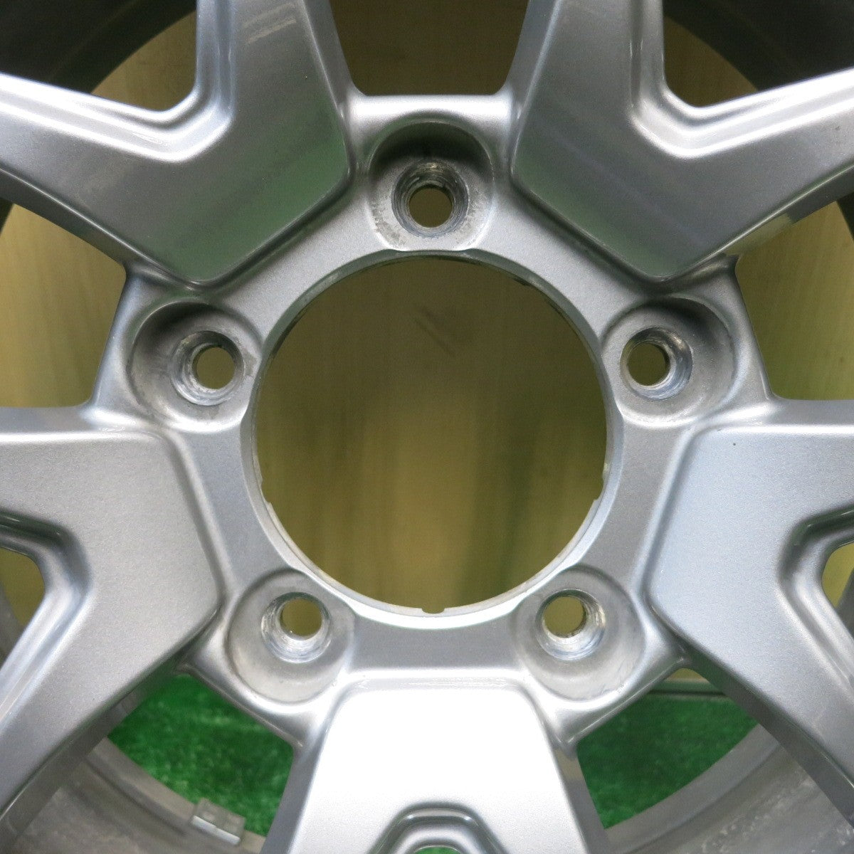 キレイ！22年★スズキ JB64 ジムニー 純正 175/80R16 スタッドレス ブリヂストン ブリザック DM-V3 16インチ PCD139.7/5H★6010201HAス