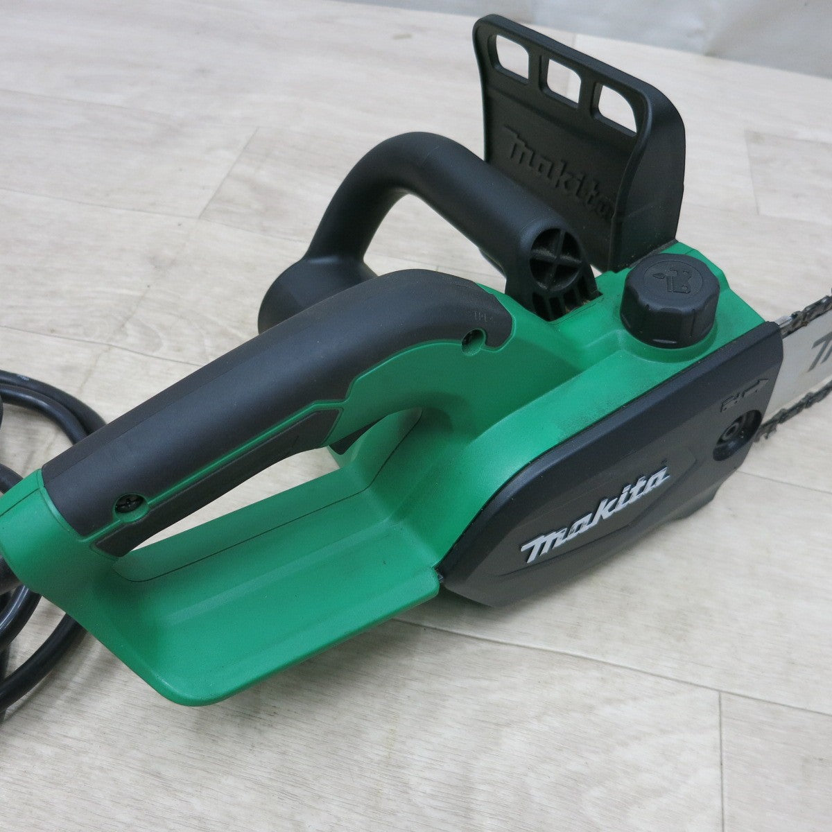 [送料無料] ◆マキタ 250mm 電気 チェンソー 100V M502 チェーンソー 電動 工具 ジャンク◆