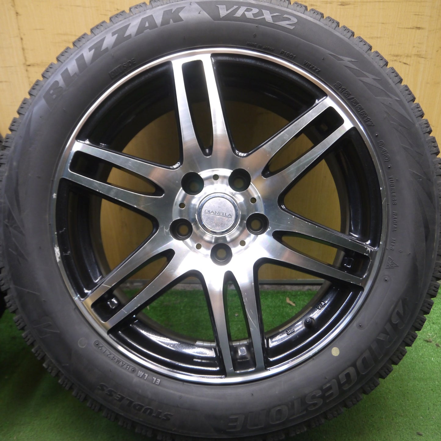 *送料無料* 4本価格★スタッドレス 215/55R17 ブリヂストン ブリザック VRX2 DIANELLA ディアネラ 17インチ PCD114.3/5H★4051509Hス