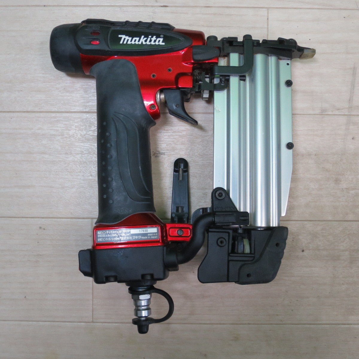 [送料無料] 美品☆マキタ 高圧 ピン タッカ AF501HP エアー ツール 工具 タッカー ピン打機 ピン打ち機 makita☆