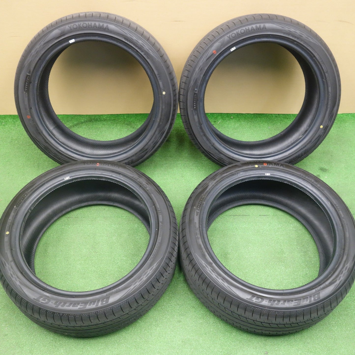 新車外し！25年★225/45R18 ヨコハマ BluEarth-GT AE51 ブルーアース 18インチ タイヤ クラウン オデッセイ レヴォーグ 等★6032004KTノタ
