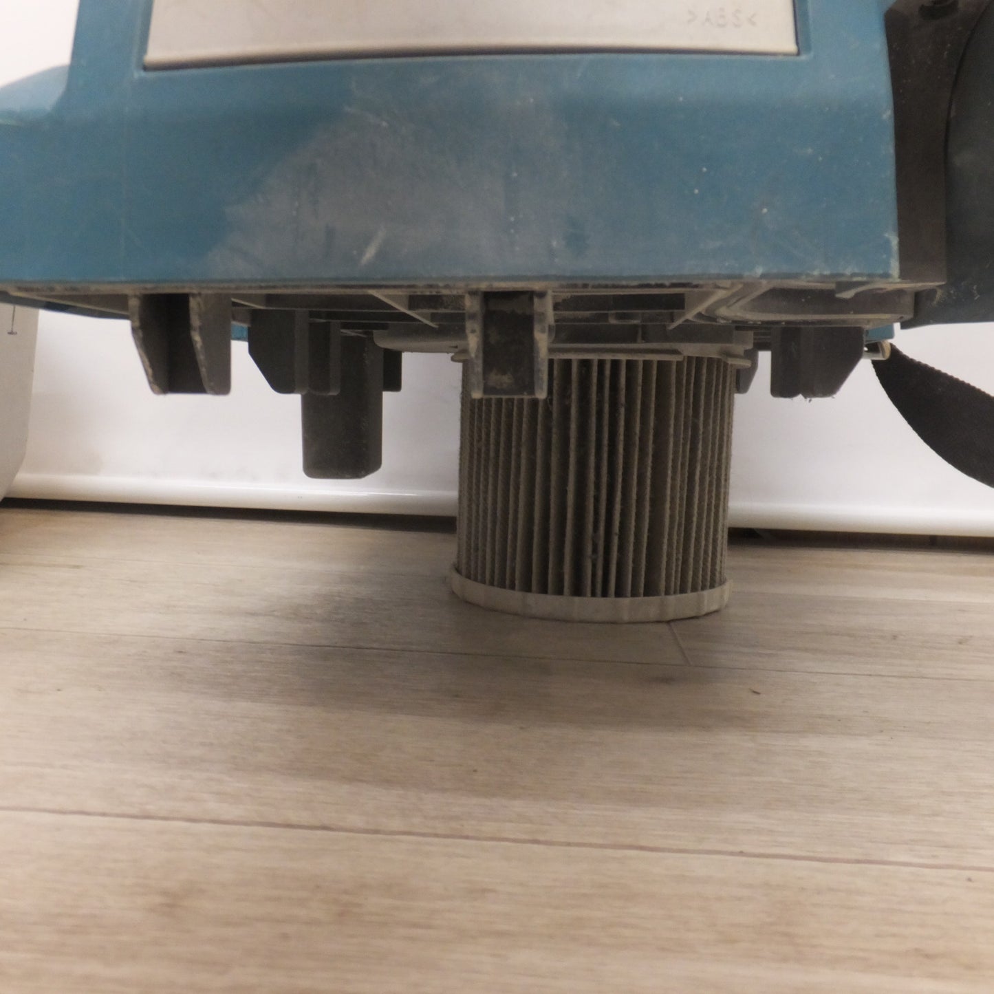 [送料無料] ★マキタ makita 乾湿両用 業務用 充電式集じん機 VC750D 18V 本体のみ★